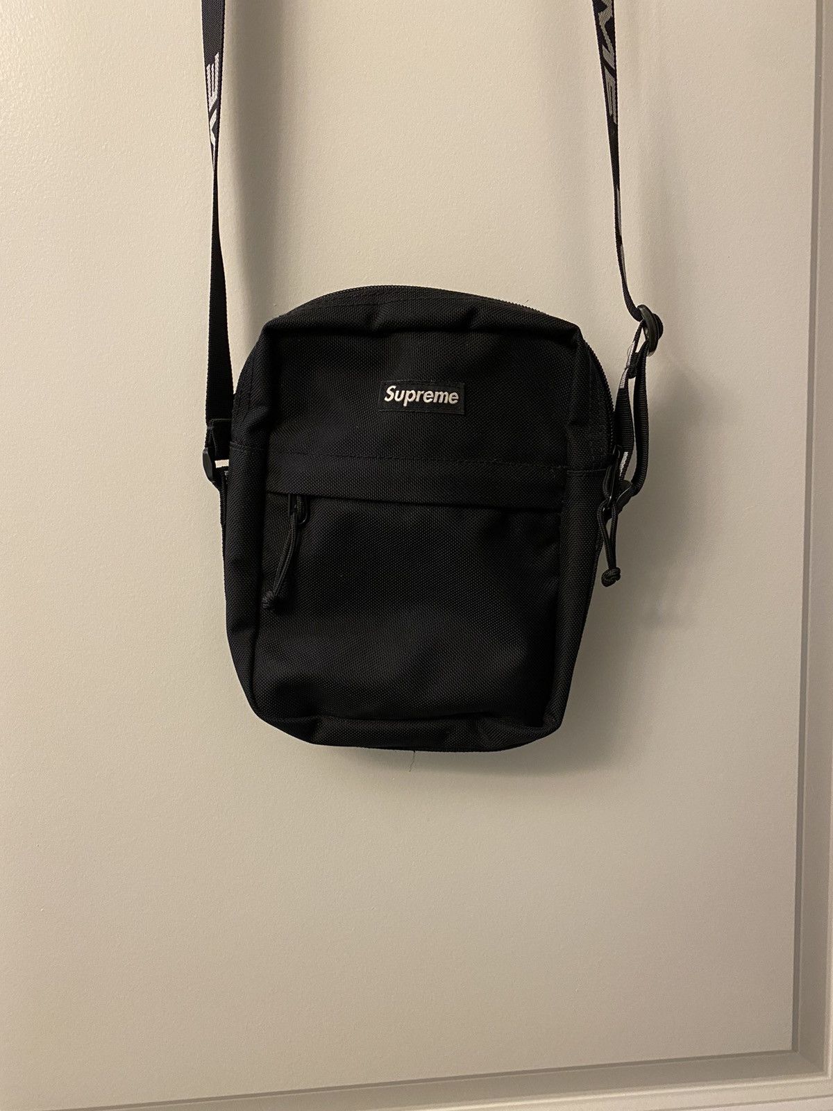 Supreme Supreme Ss18 Shoulder Bag Black New, Grailed