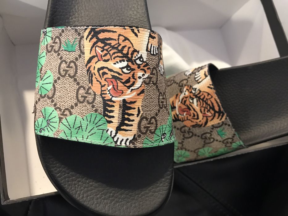 Gucci bengal tiger discount slides