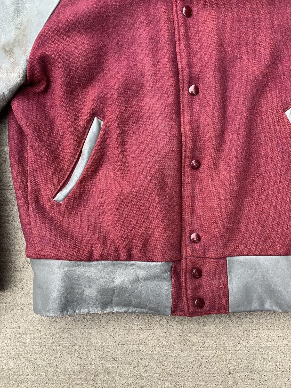Vintage Vintage 1980’s Blank Wool & Leather Letterman Varsity Jacket Size US XL / EU 56 / 4 - 4 Thumbnail