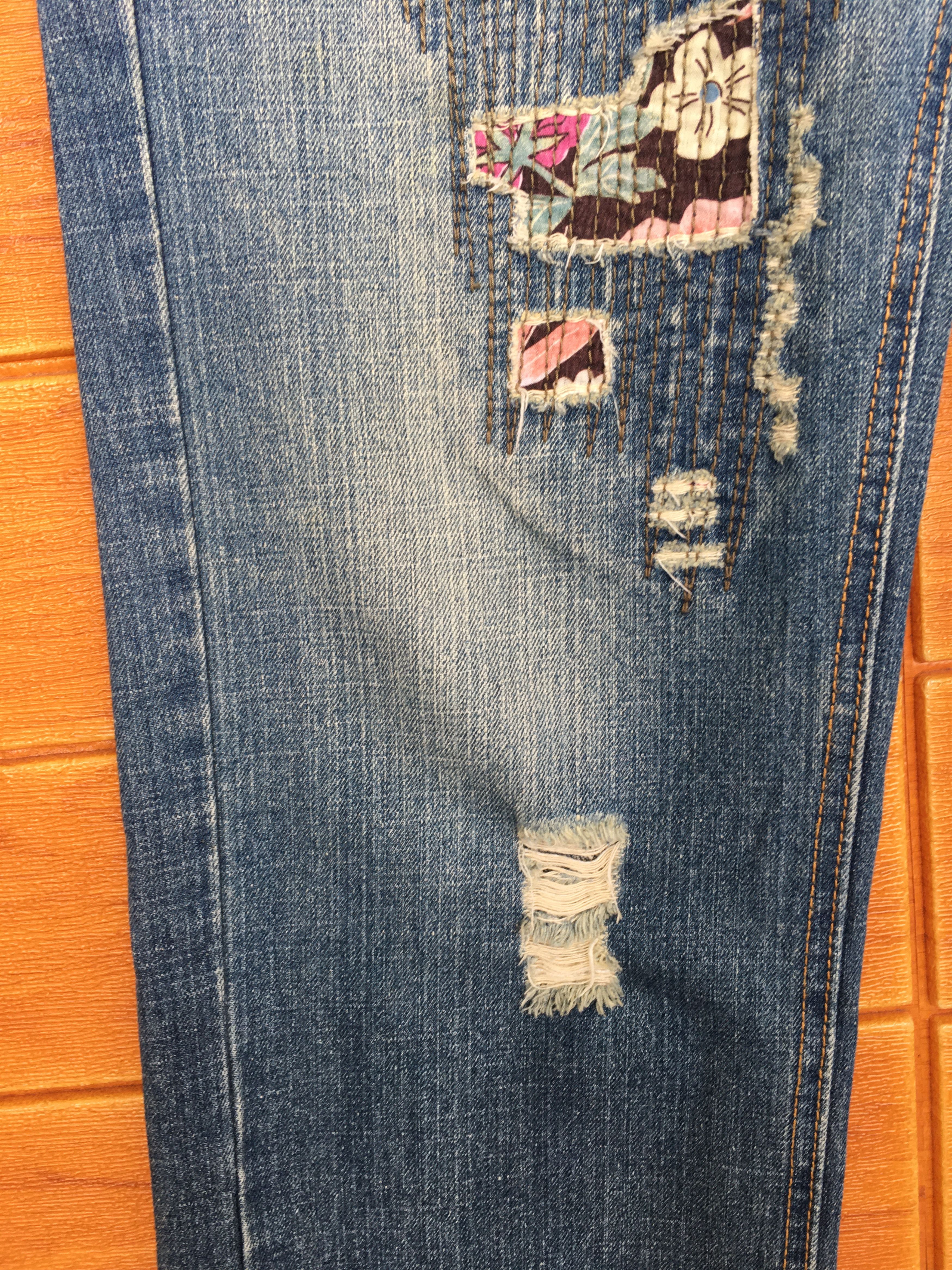 Comme des Garcons × Undercover Japanese Brand Distressed Flower Denim Jeans Size US 32 / EU 48 - 10 Thumbnail