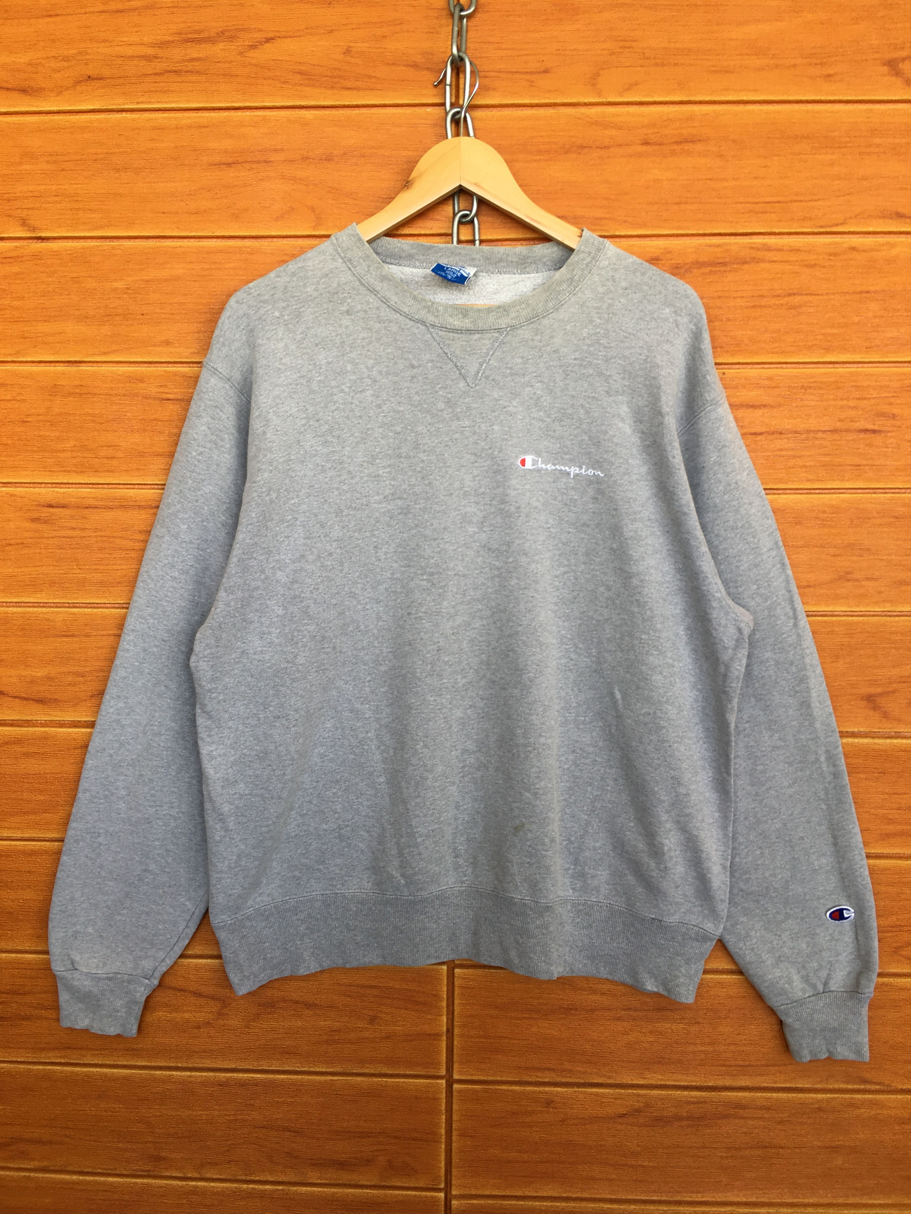 Champion Vintage 90s Champion Small Logo Sweatshirt Size US L / EU 52-54 / 3 - 1 Thumbnail