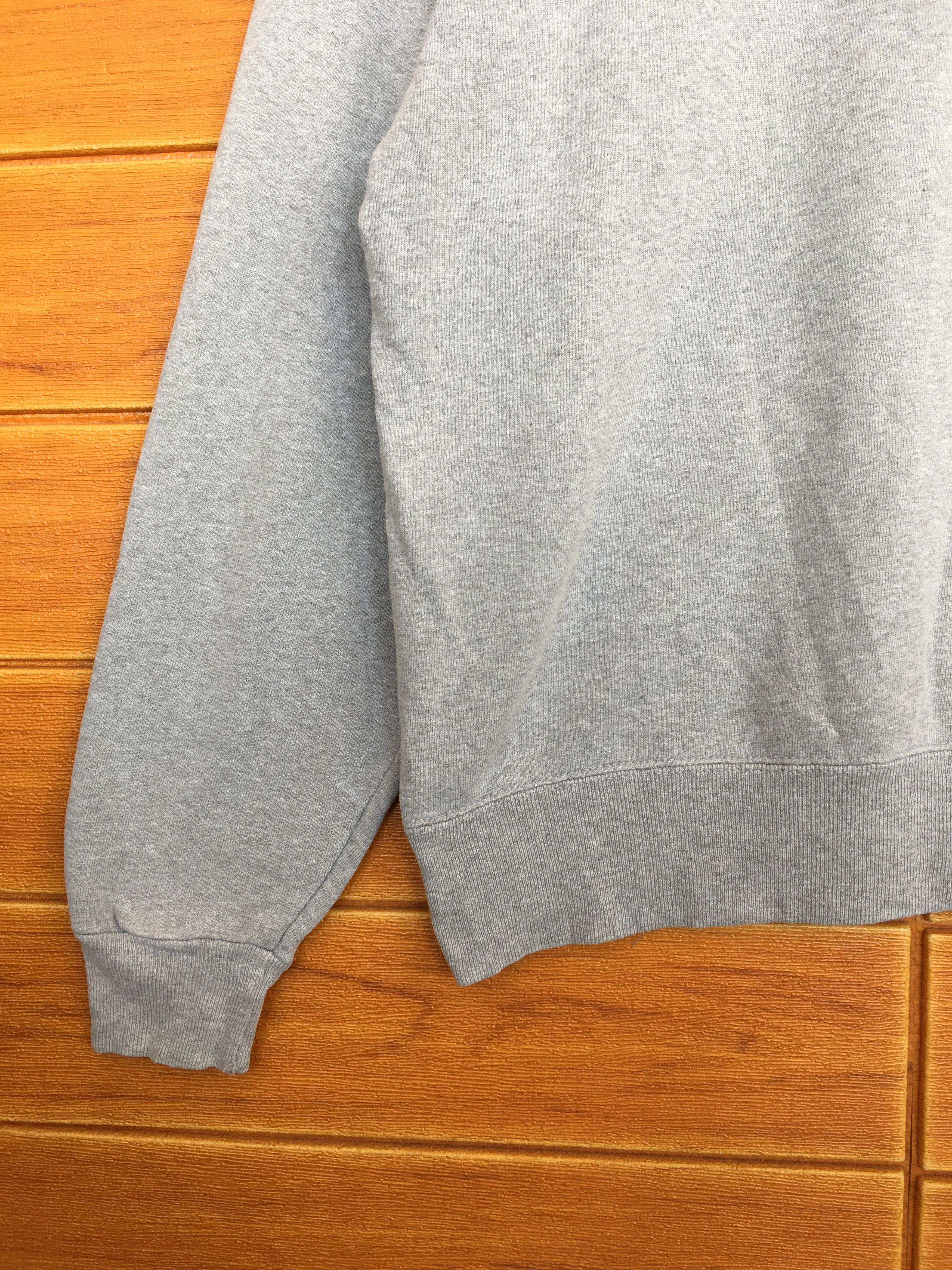 Champion Vintage 90s Champion Small Logo Sweatshirt Size US L / EU 52-54 / 3 - 4 Thumbnail