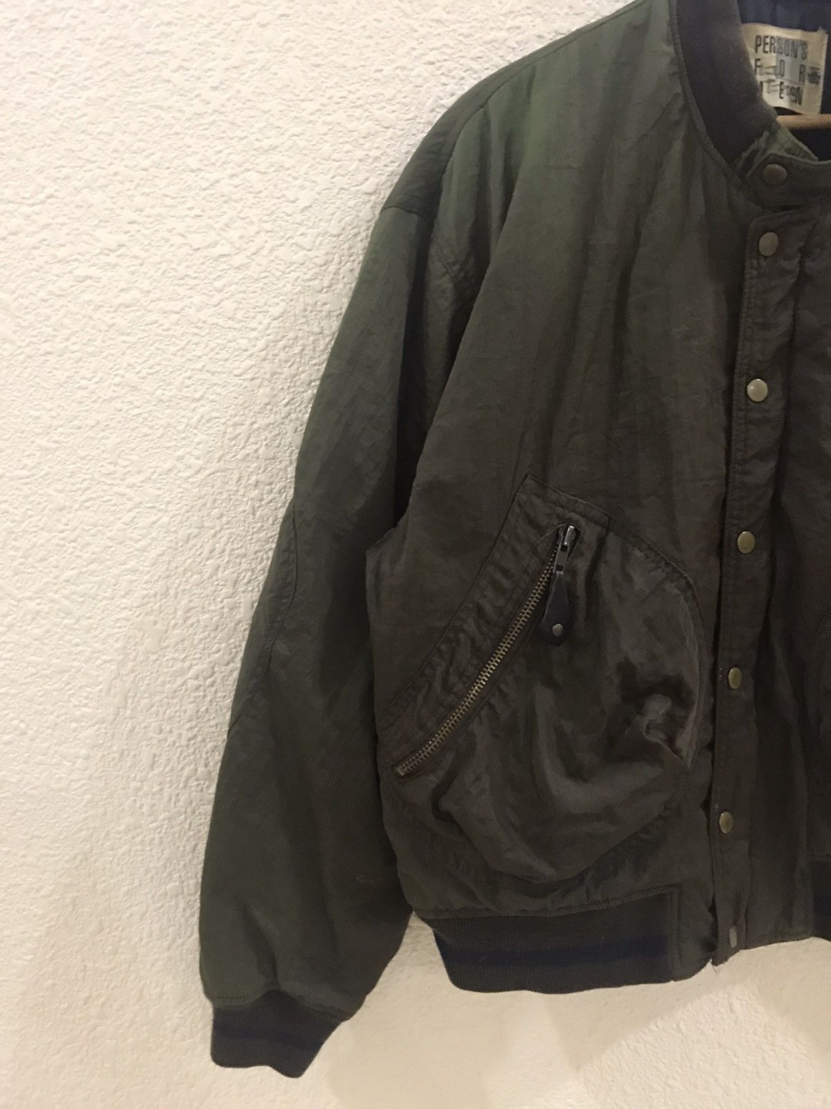 Japanese Brand Person's For Men big logo bomber jacket faded Size US L / EU 52-54 / 3 - 4 Thumbnail