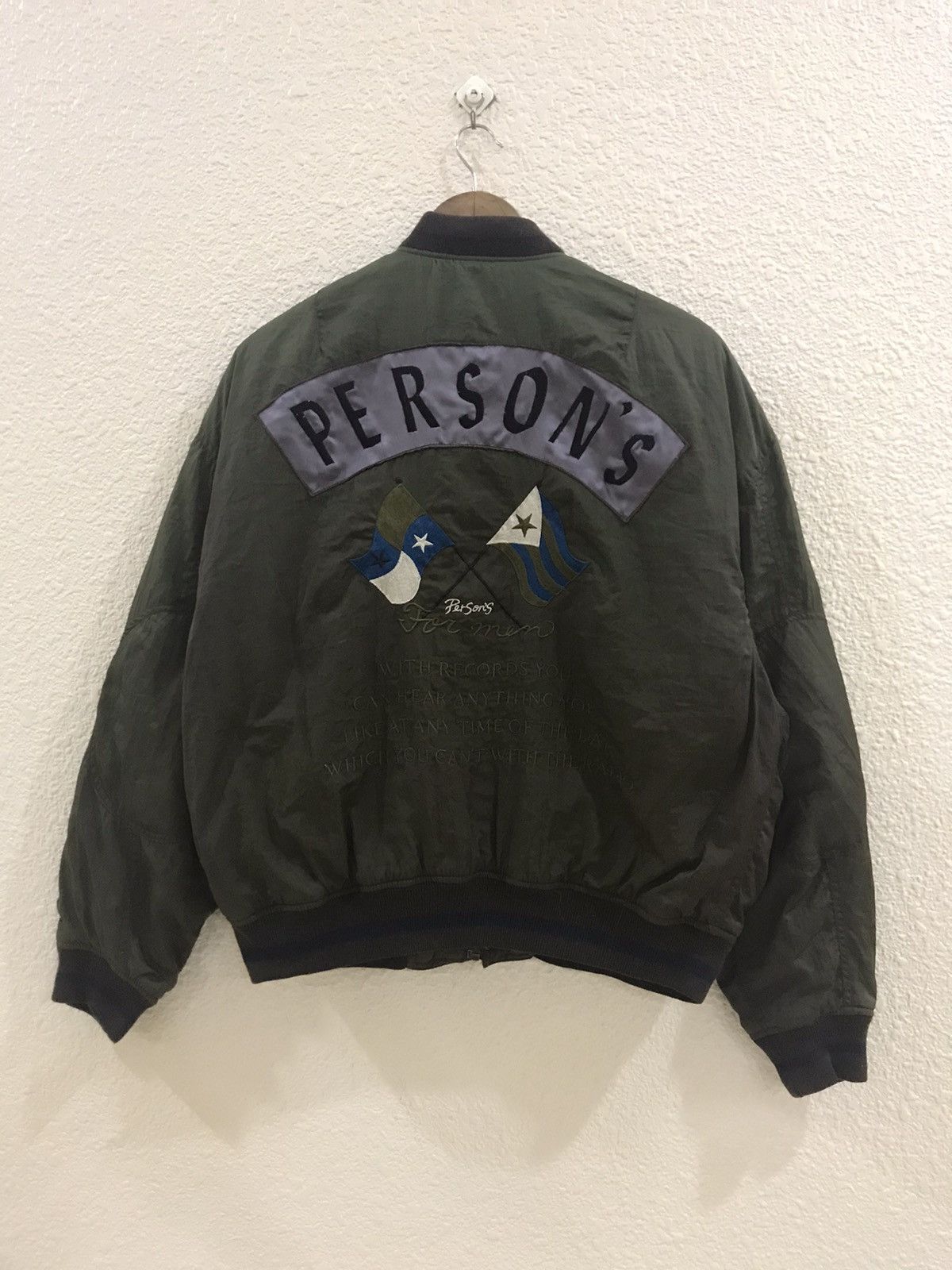 Japanese Brand Person's For Men big logo bomber jacket faded Size US L / EU 52-54 / 3 - 1 Thumbnail