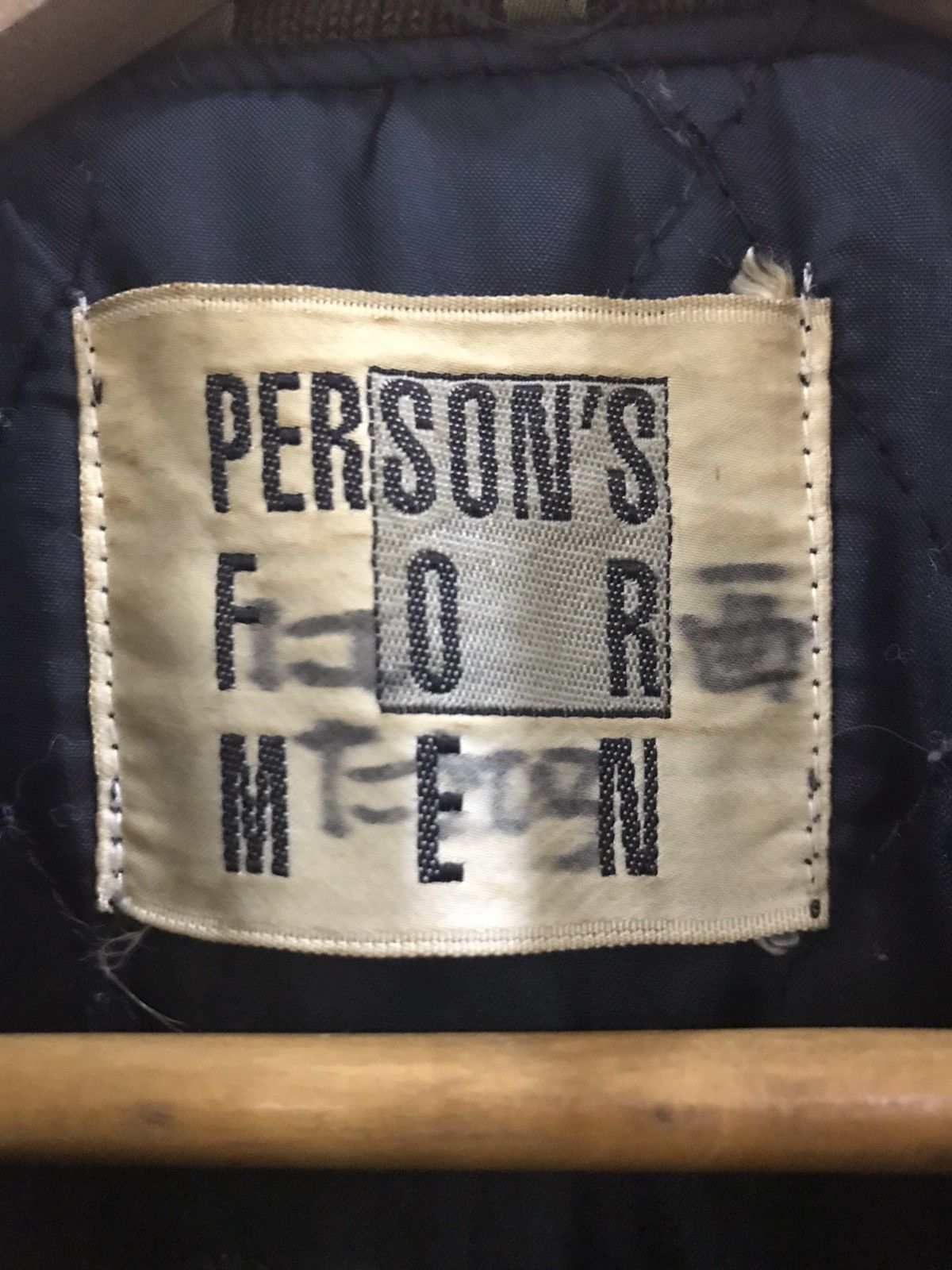Japanese Brand Person's For Men big logo bomber jacket faded Size US L / EU 52-54 / 3 - 13 Thumbnail