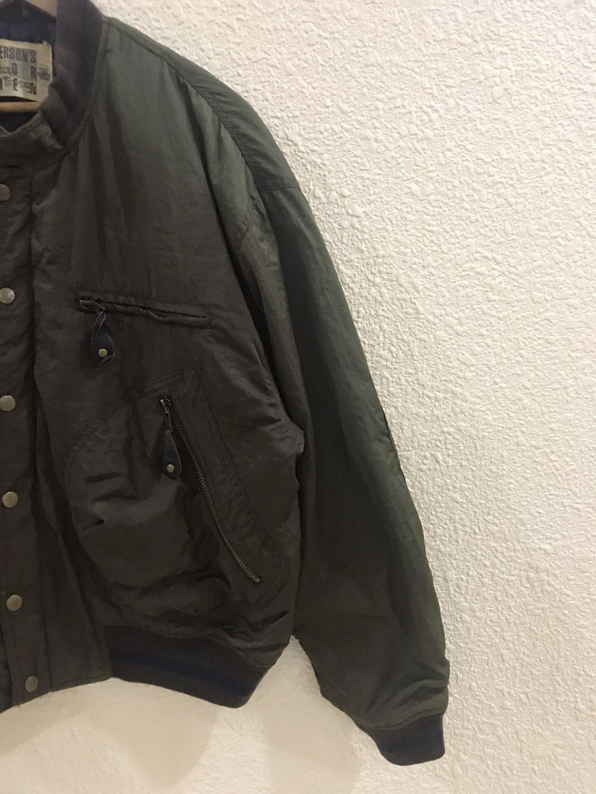 Japanese Brand Person's For Men big logo bomber jacket faded Size US L / EU 52-54 / 3 - 3 Thumbnail