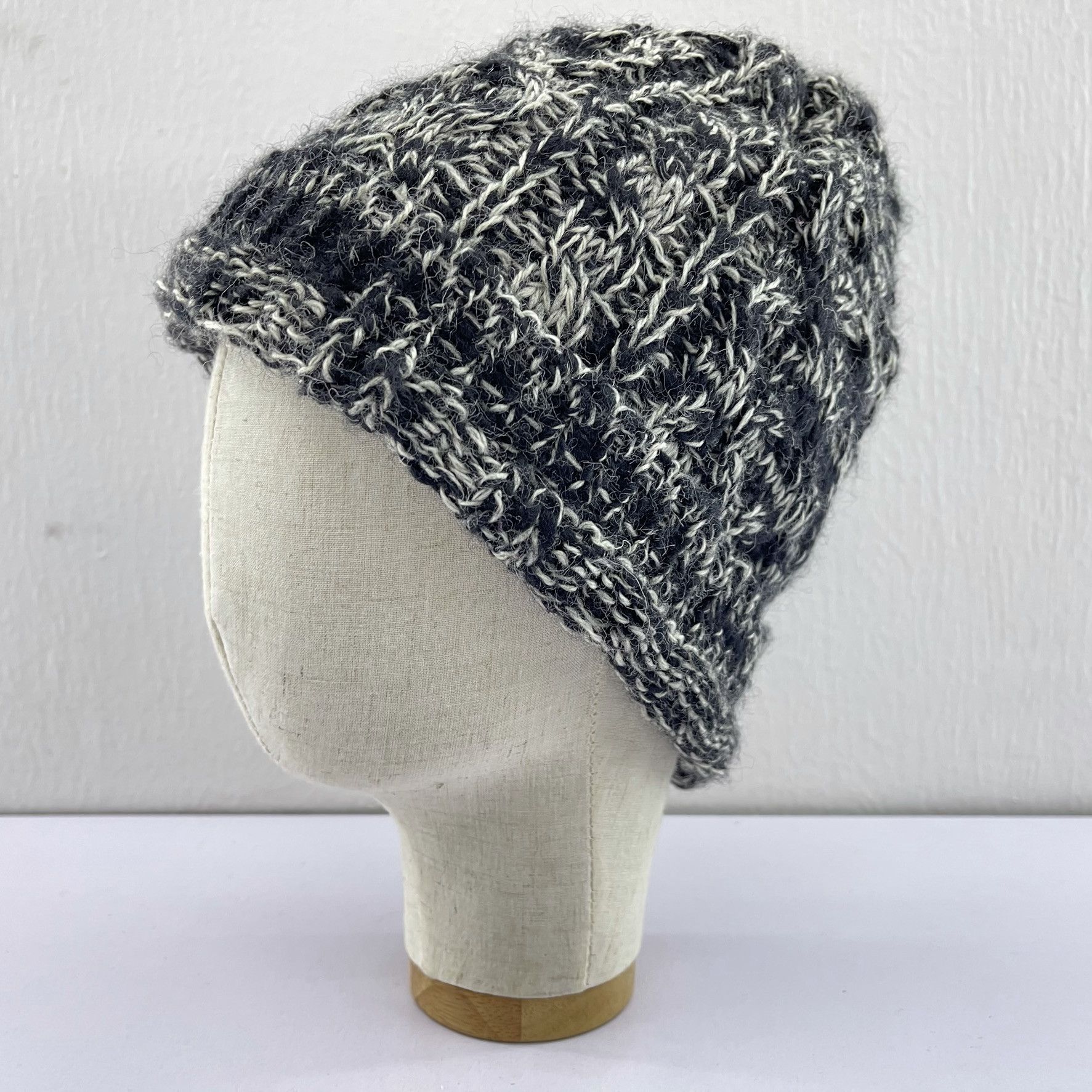 Highland 2000 Highland 2000 Made In England Beanie Hats-BH2098 Size ONE SIZE - 1 Thumbnail