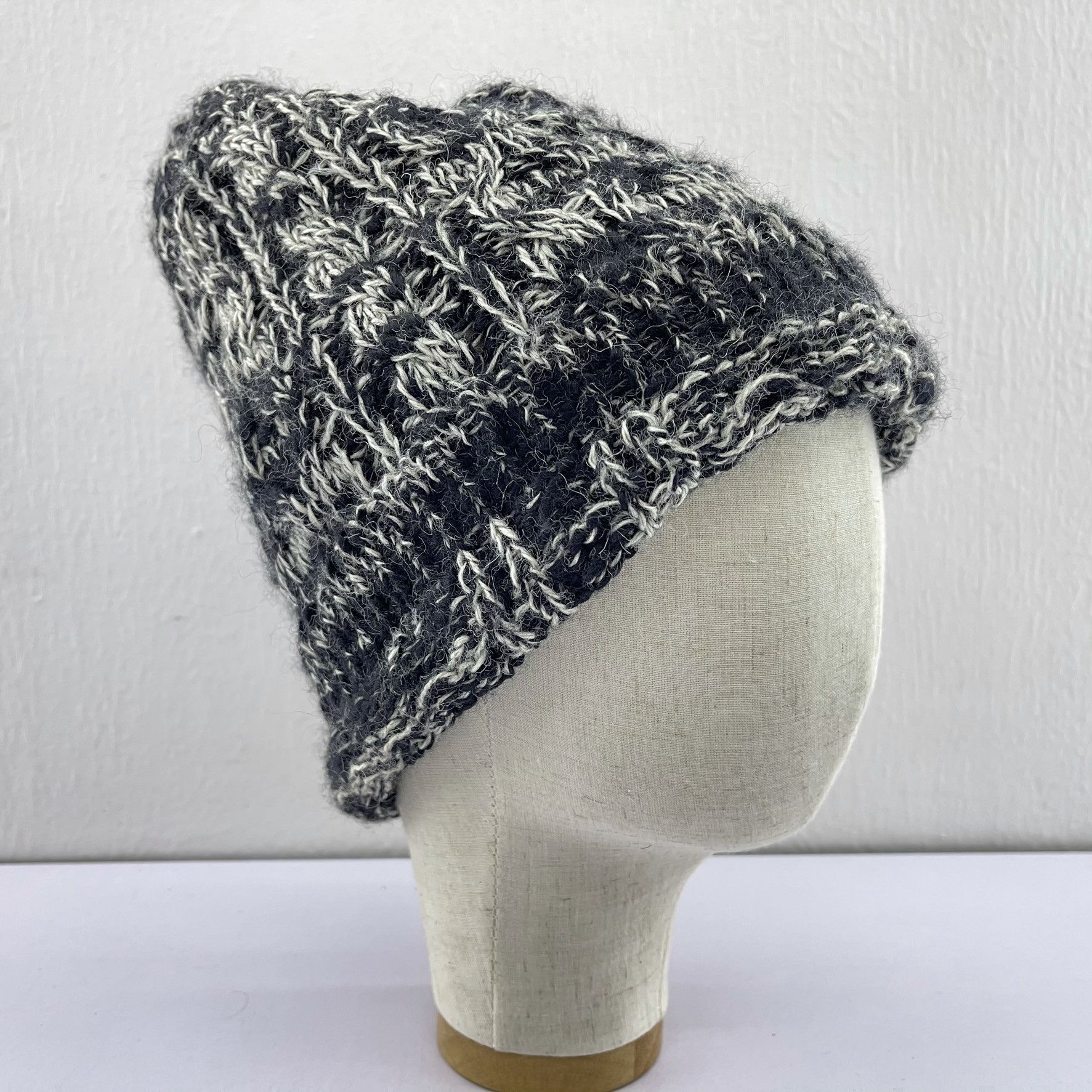 Highland 2000 Highland 2000 Made In England Beanie Hats-BH2098 Size ONE SIZE - 3 Thumbnail