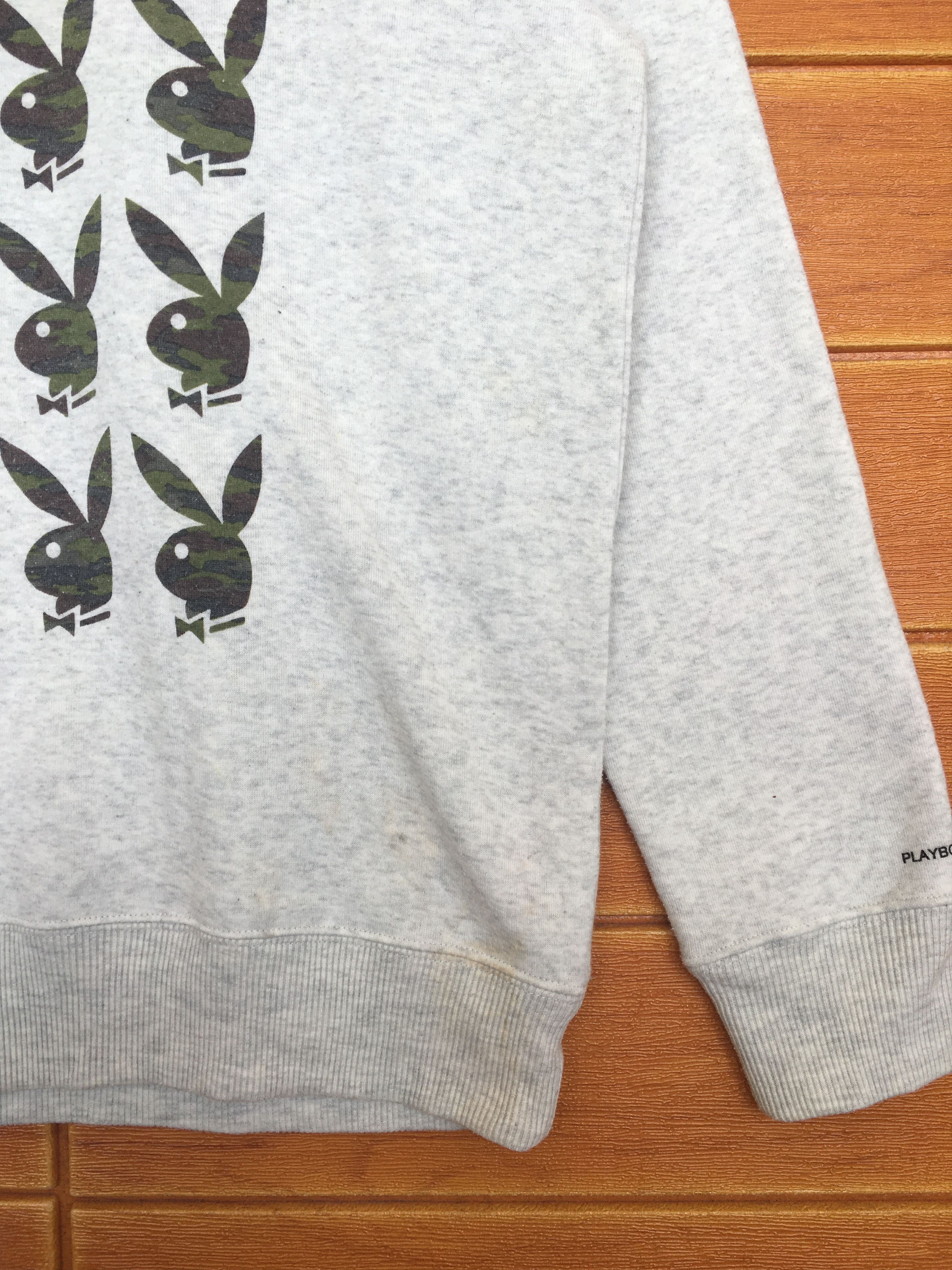 Playboy Vintage PLAYBOY Bunny Camouflaged Logos Sweatshirt Size US M / EU 48-50 / 2 - 5 Thumbnail