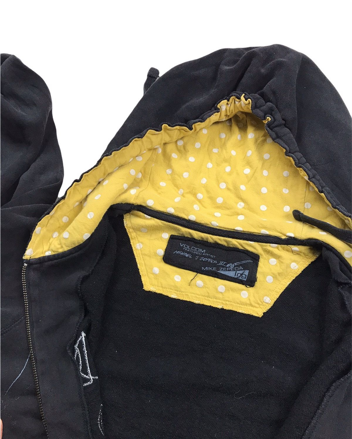 Volcom Distressed Design Volcom Featuring Mike Zepeda Zip Up Hoodie Size US M / EU 48-50 / 2 - 9 Thumbnail