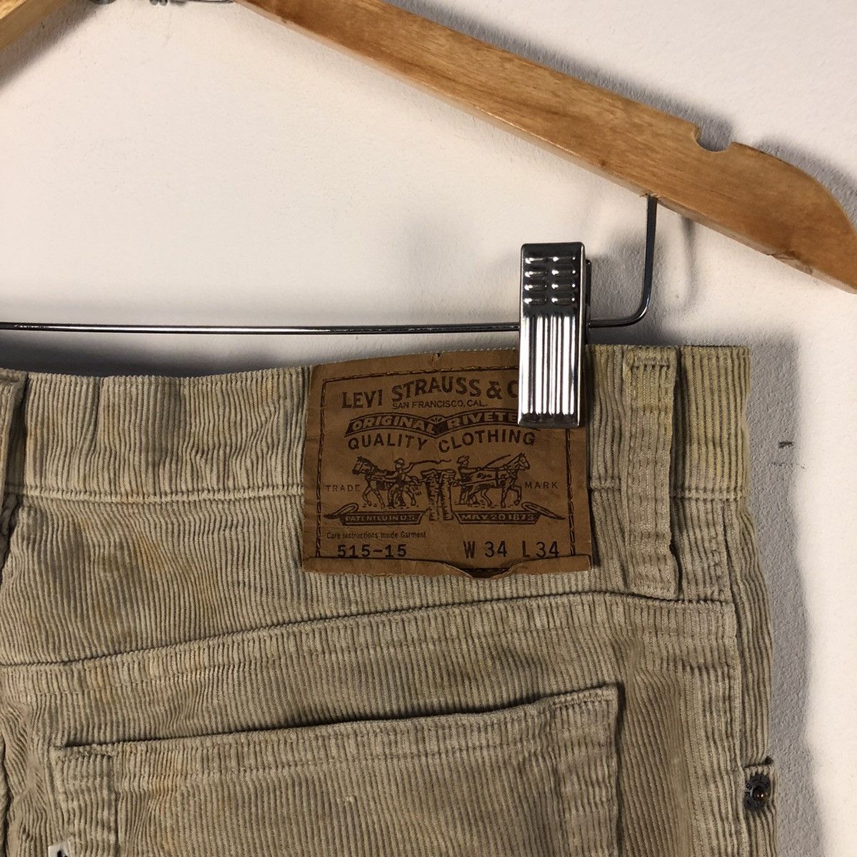 Levi's Steal🔥 Distressed Levi’s Corduroy Denim Size US 34 / EU 50 - 10 Thumbnail
