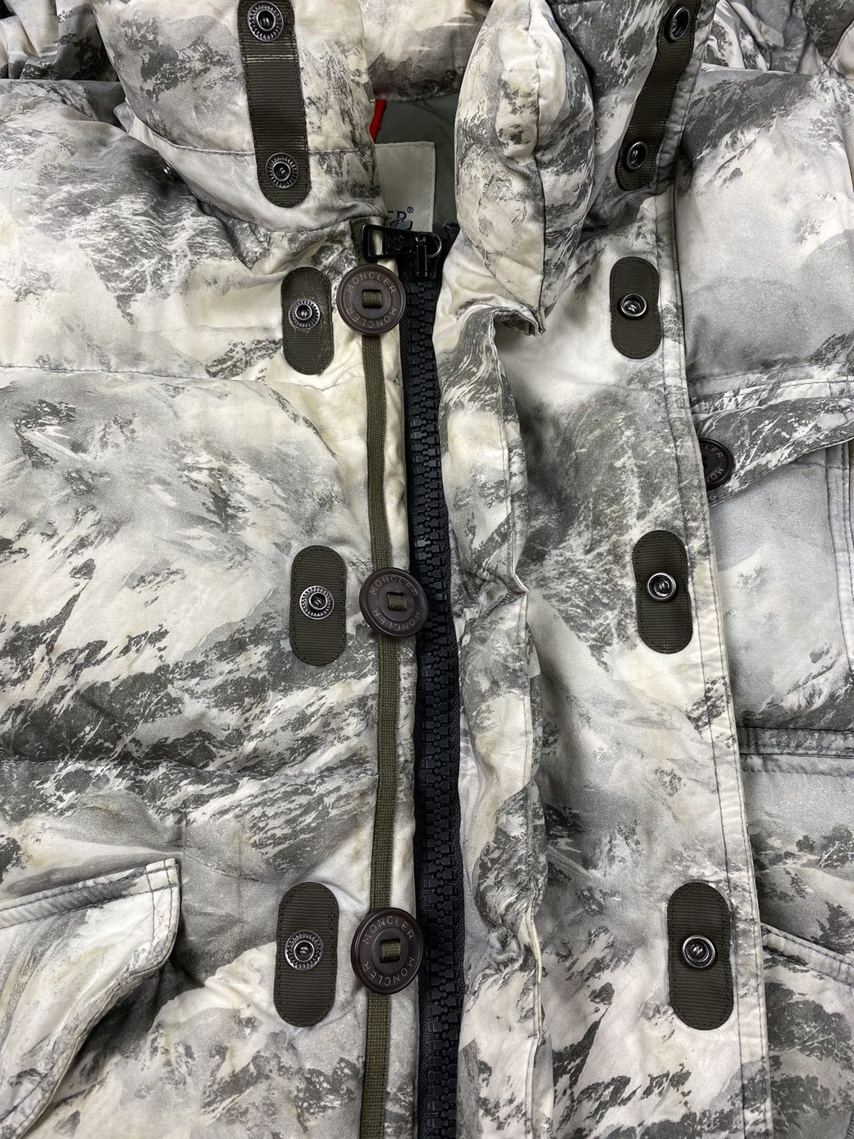 Moncler Moncler Evettes Padded Jacket Size US M / EU 48-50 / 2 - 4 Thumbnail