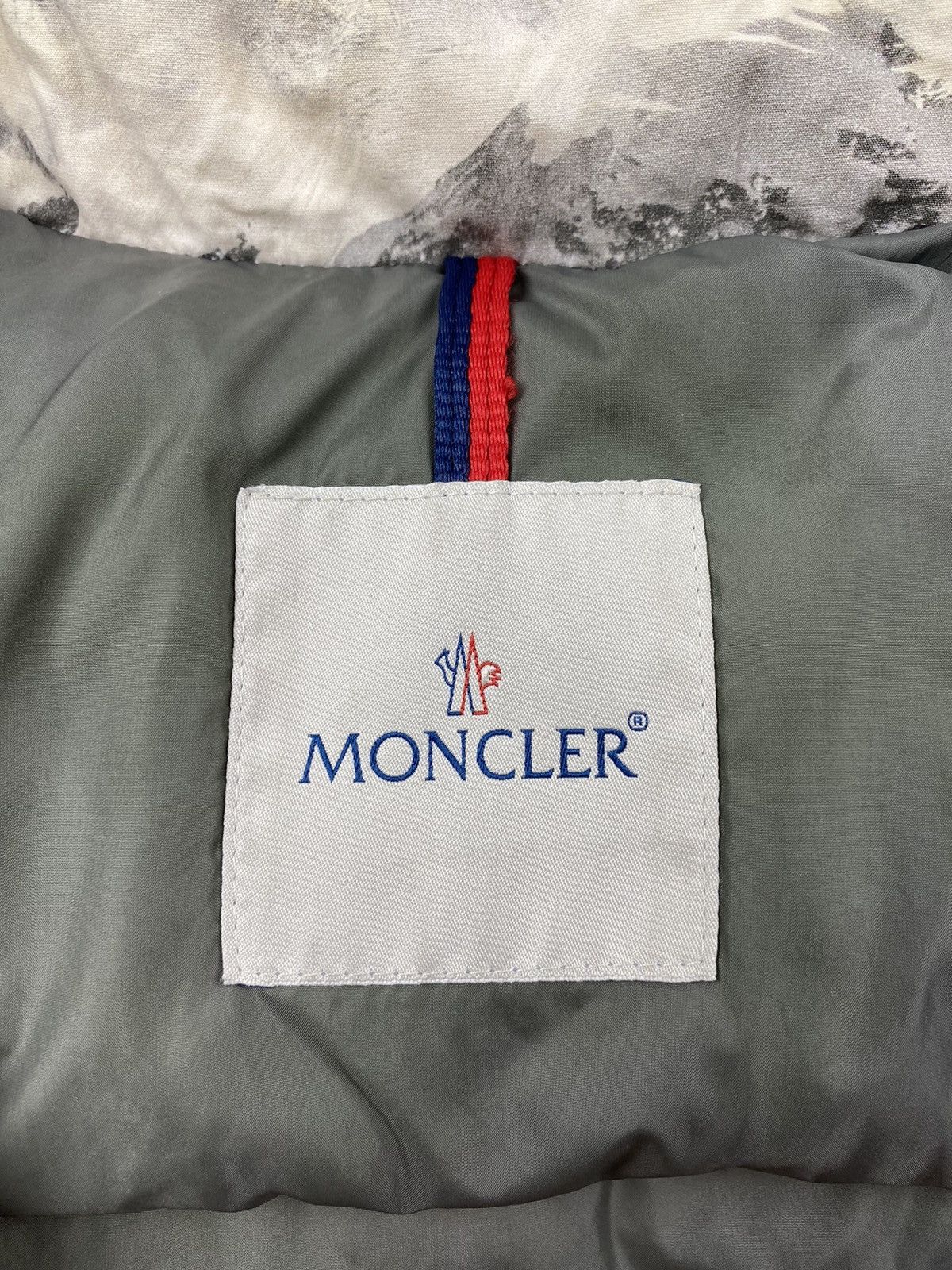 Moncler Moncler Evettes Padded Jacket Size US M / EU 48-50 / 2 - 6 Thumbnail