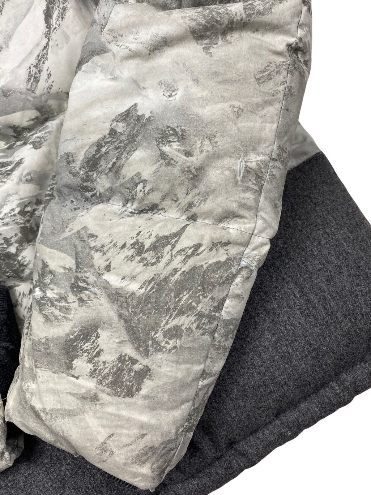 Moncler Moncler Evettes Padded Jacket Size US M / EU 48-50 / 2 - 23 Thumbnail