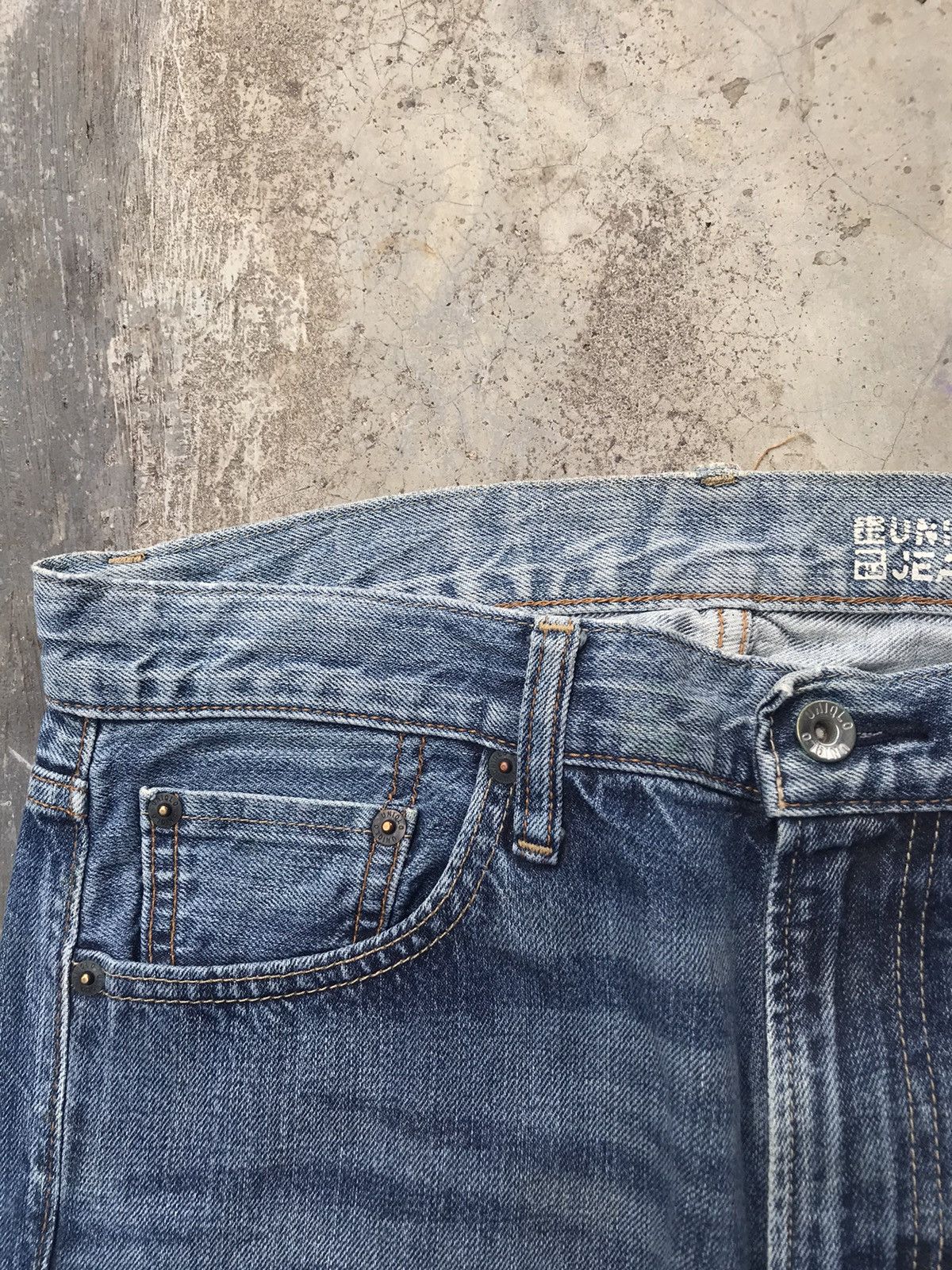 Japanese Brand Distressed Selvedge Denim Uniqlo Regular Fit Blue Wash W31 Size US 31 - 6 Thumbnail