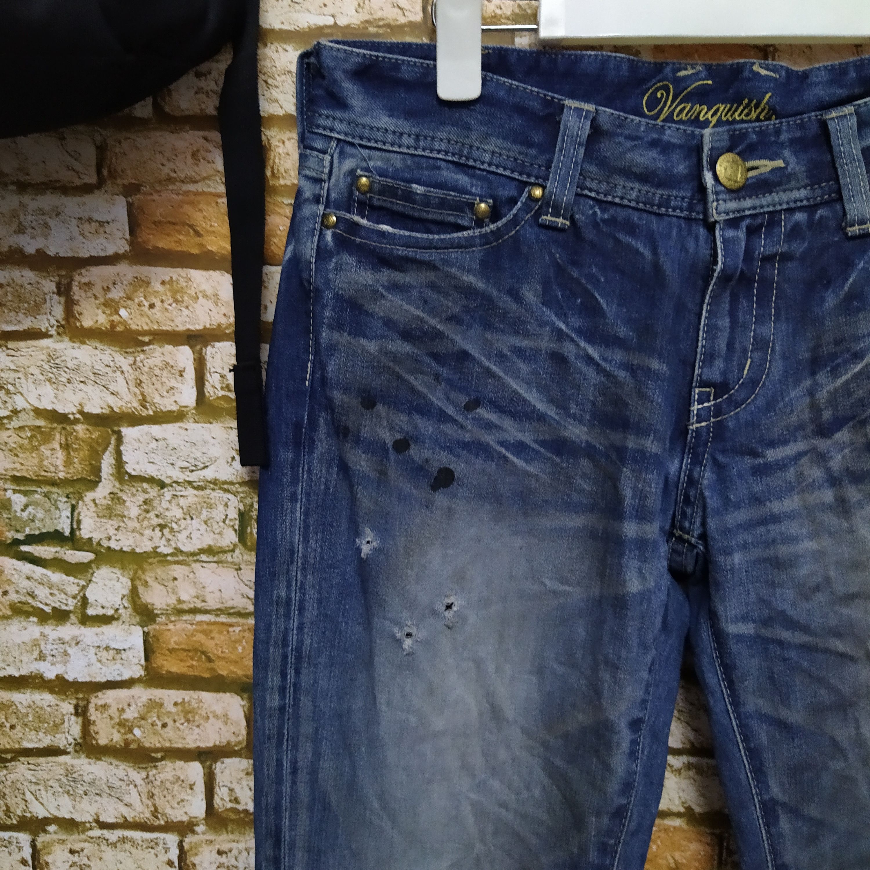 Vanquish VANQUISH GOLD FLARE DISTRESSED DENIM (D316) Size US 33 - 4 Thumbnail