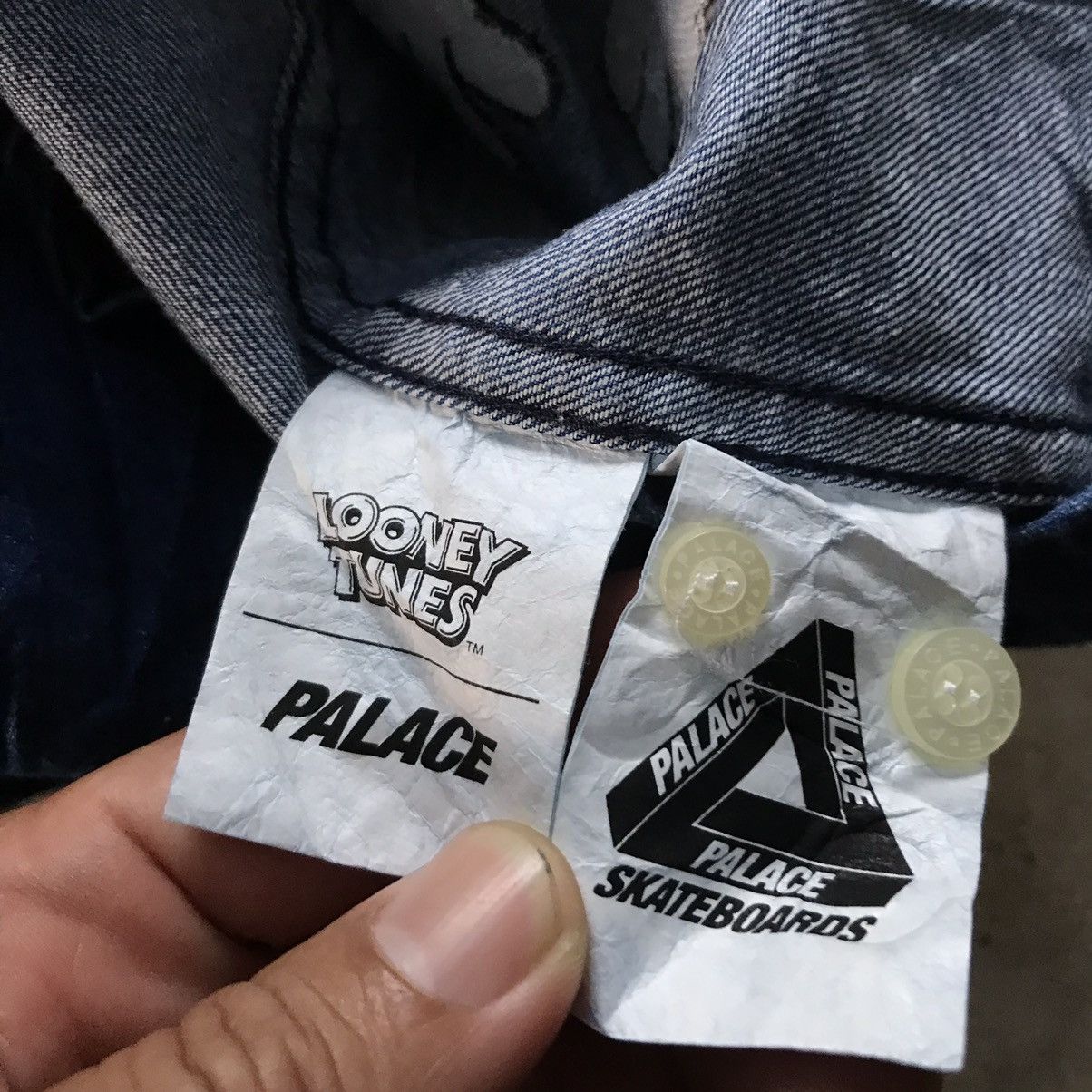 Palace palace skateboard x looney toons Size US M / EU 48-50 / 2 - 4 Thumbnail