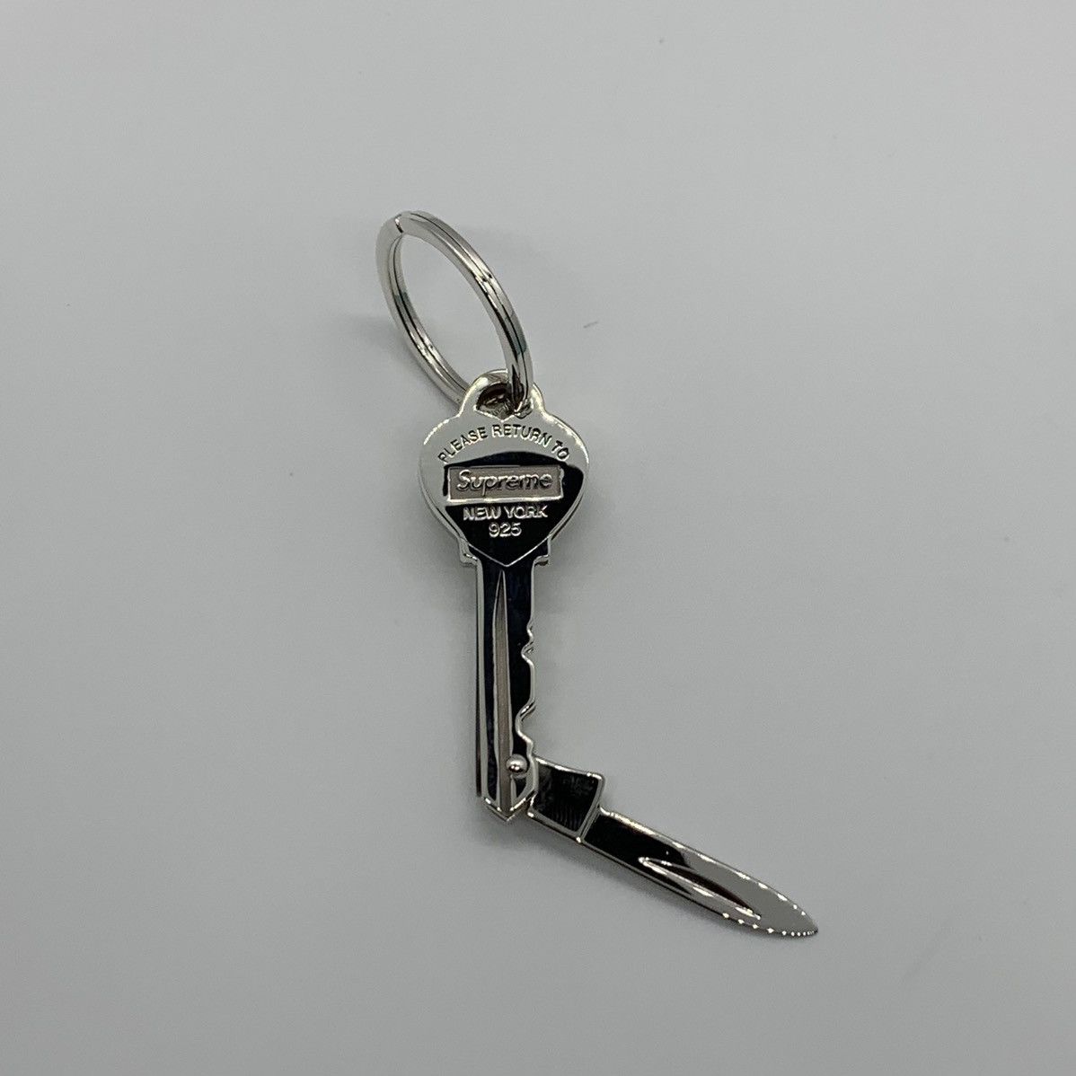 Supreme × Tiffany & Co. Tiffany & Co. x Supreme Heart Knife Key