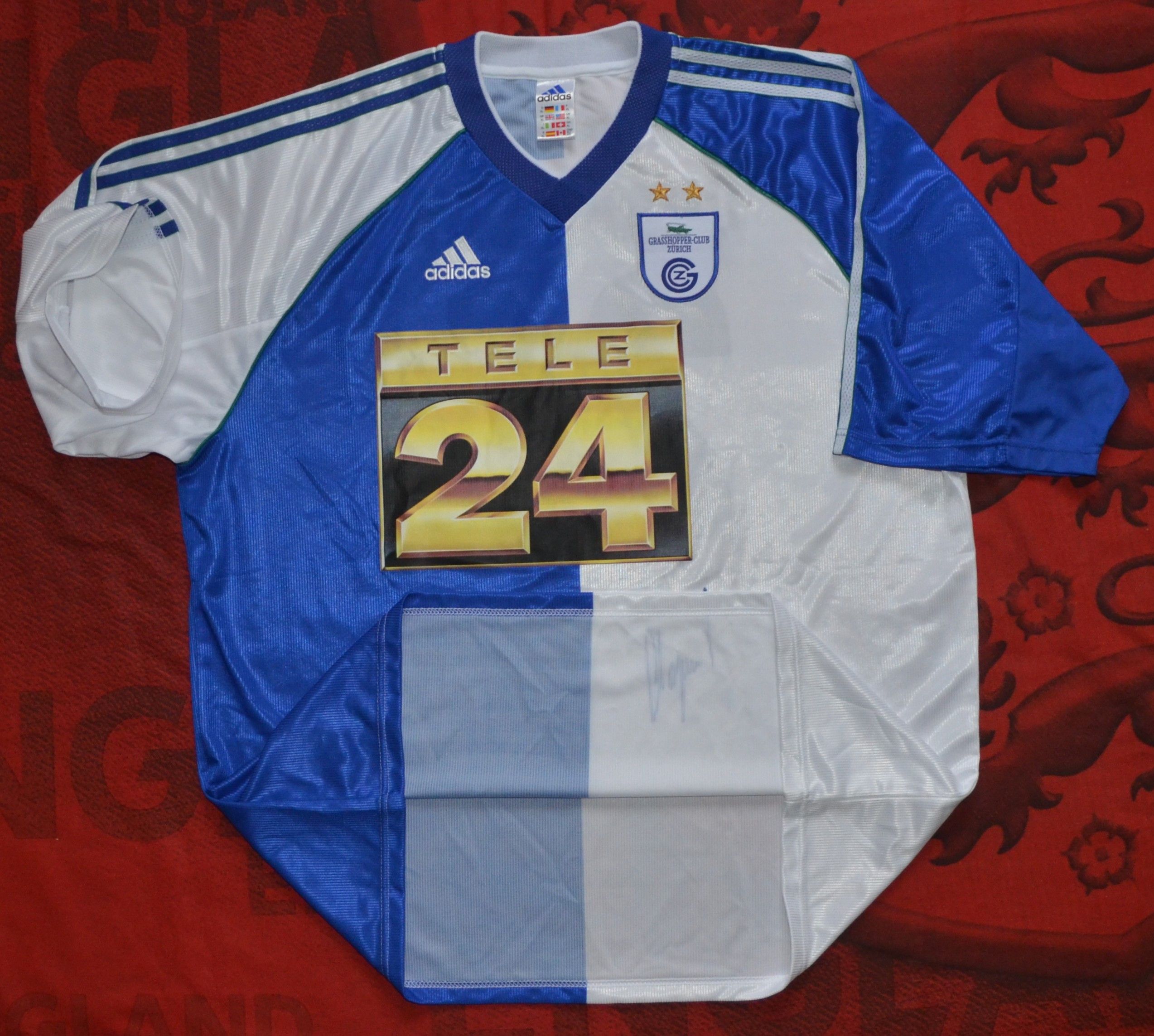Adidas Chapuisat #24 Autographed Jersey Grasshopper Club Zürich Size US XL / EU 56 / 4 - 9 Thumbnail