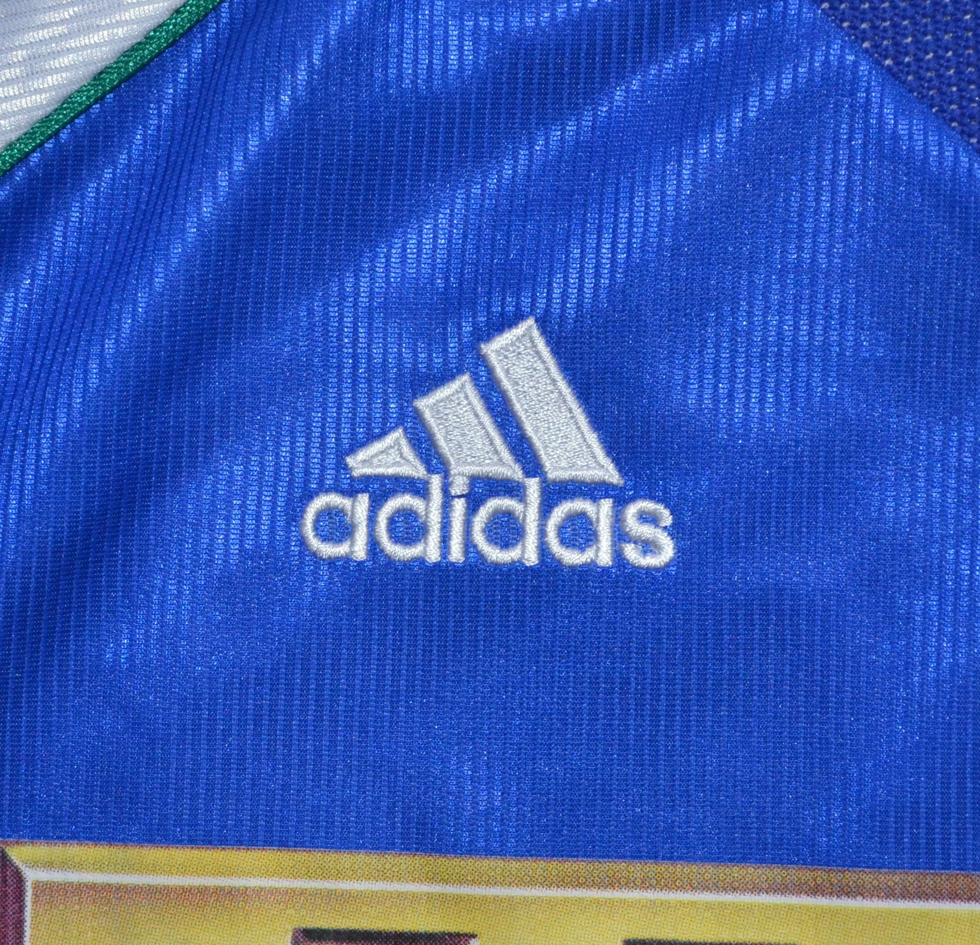 Adidas Chapuisat #24 Autographed Jersey Grasshopper Club Zürich Size US XL / EU 56 / 4 - 19 Thumbnail