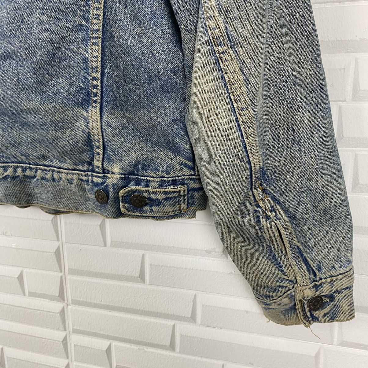Levi's 70411 0816 Vintage Levi's trucker size 40 Size US M / EU 48-50 / 2 - 13 Thumbnail