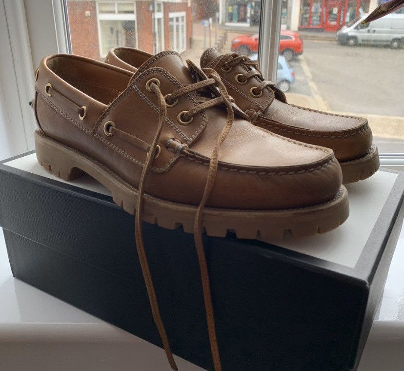 Gucci Pacific Leather Lug Sole Deck Shoes Gucci Boat Shoe Casual Shoes for Men with Upper Leather for  main image 3