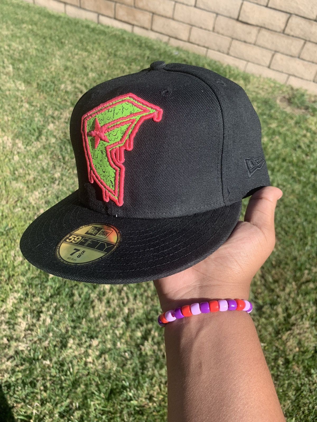 Casquette New Era Famous Stars And Straps - Taille Fitted 6 3/4 - Baseball Hat Neuve Avec étiquettes