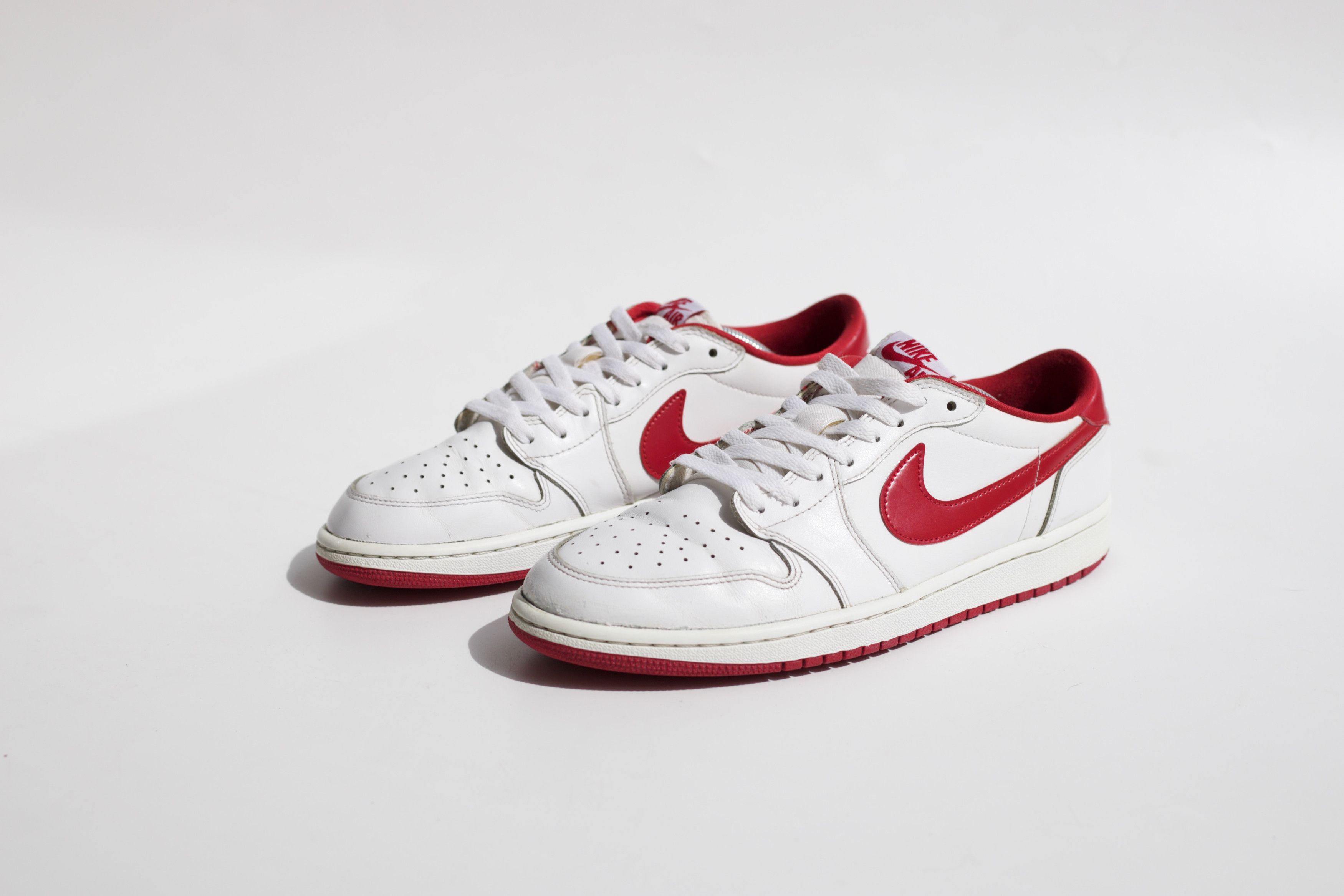 2015 Air Jordan 1 Low OG "Metallic Red"