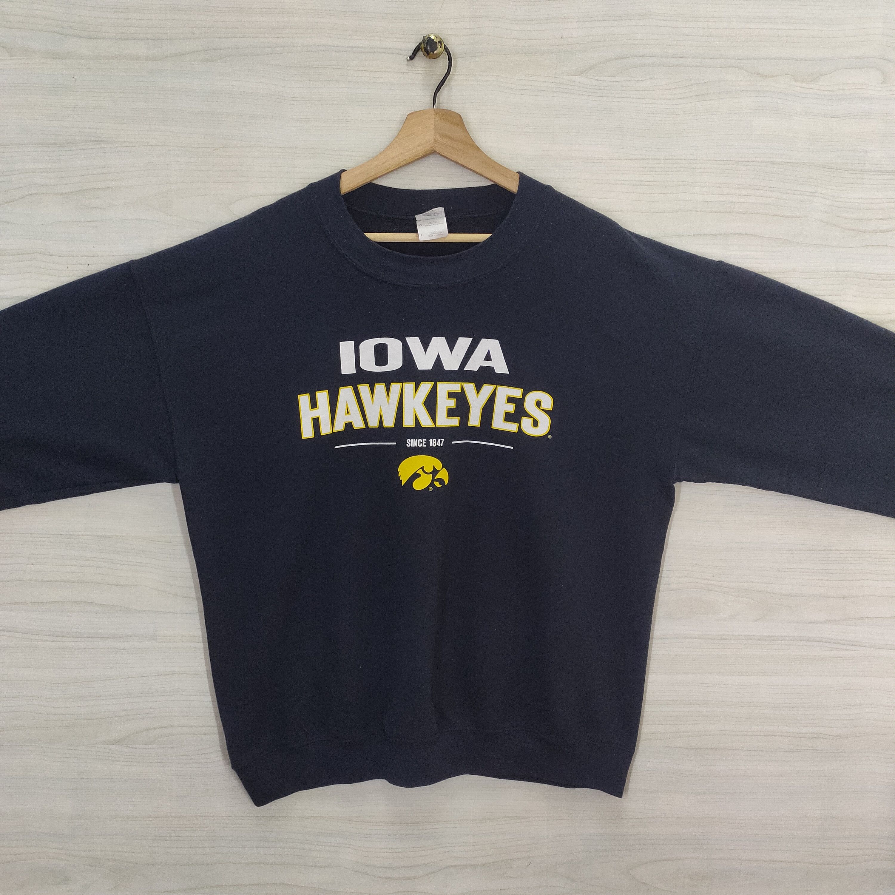 Gildan Y2K Iowa Hawkeyes Crewneck Size US L / EU 52-54 / 3 - 2 Thumbnail