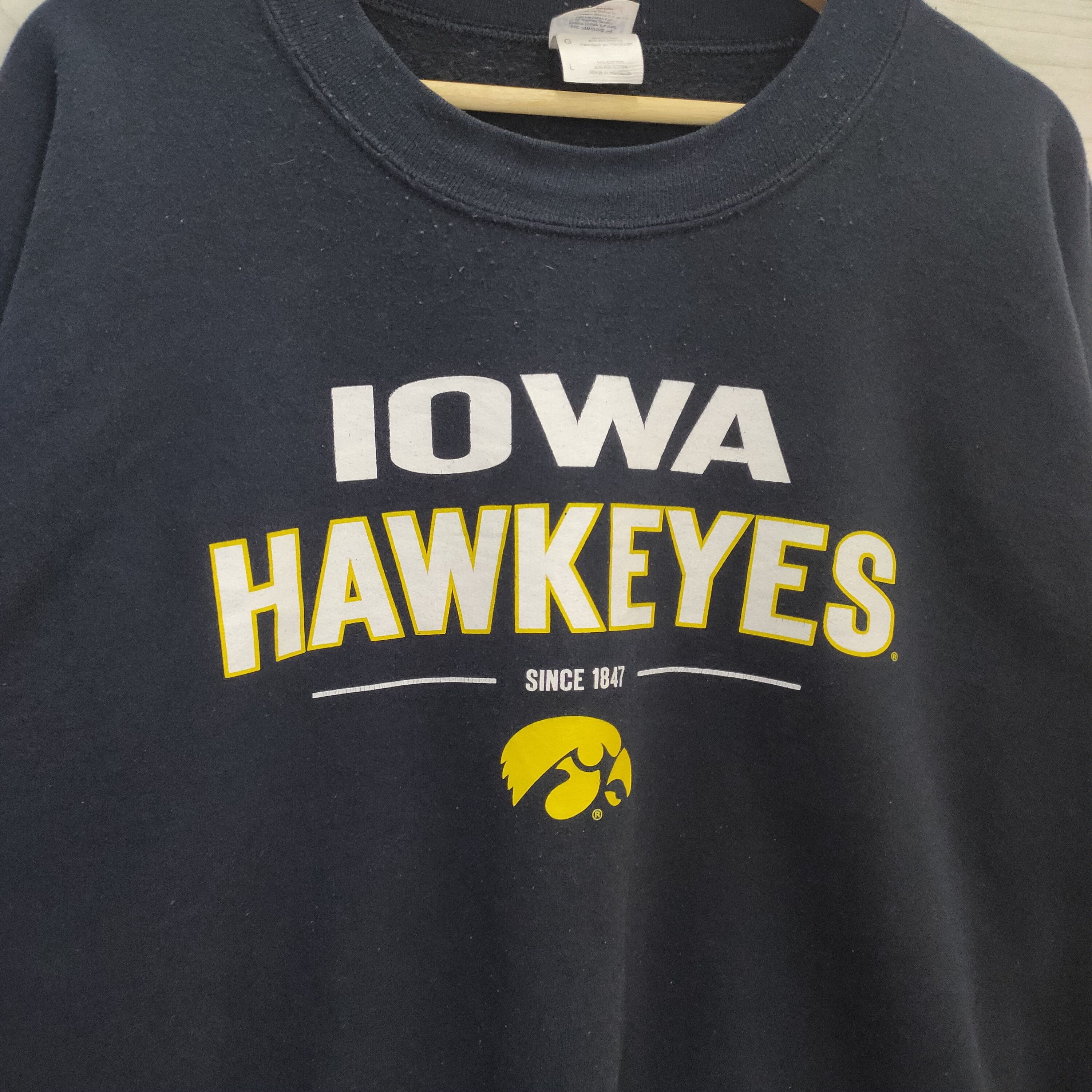 Gildan Y2K Iowa Hawkeyes Crewneck Size US L / EU 52-54 / 3 - 6 Thumbnail