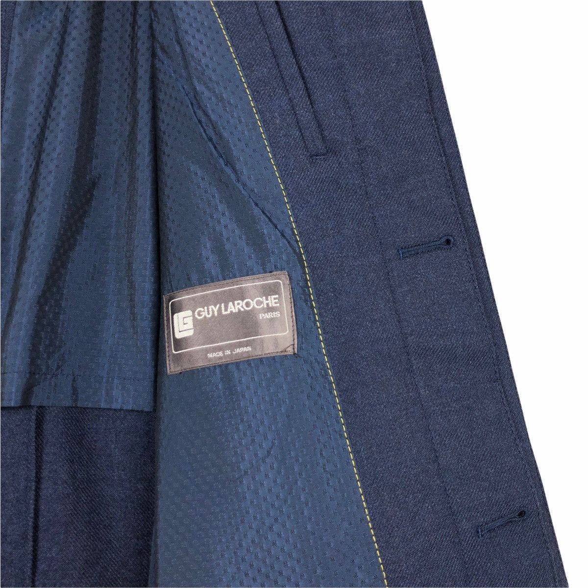 Guy Laroche Vintage Guy Laroche Paris Wool Overcoat Made In Japan Size US M / EU 48-50 / 2 - 8 Thumbnail