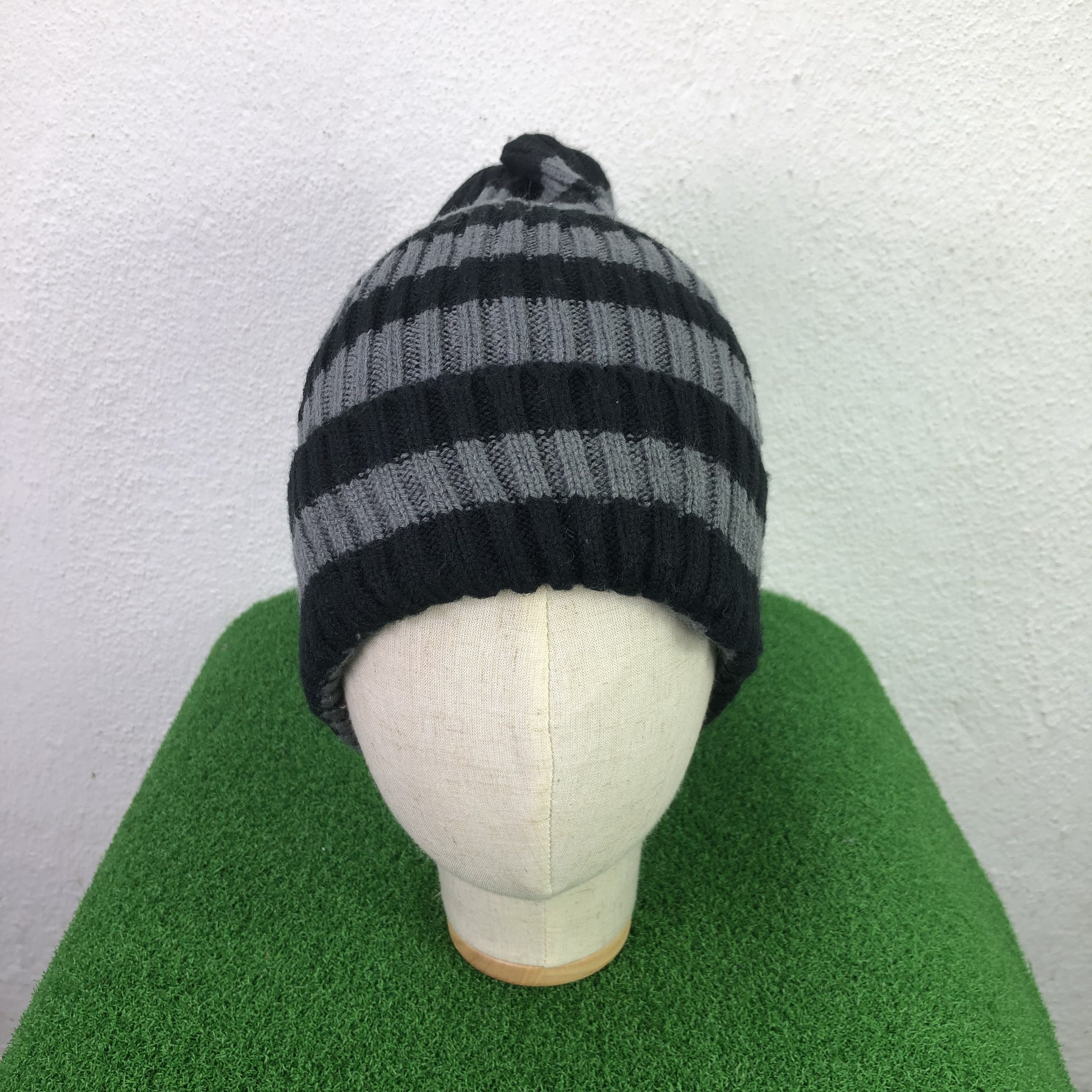 Japanese Brand Japanese Striped Beanie Hat Size ONE SIZE - 1 Thumbnail
