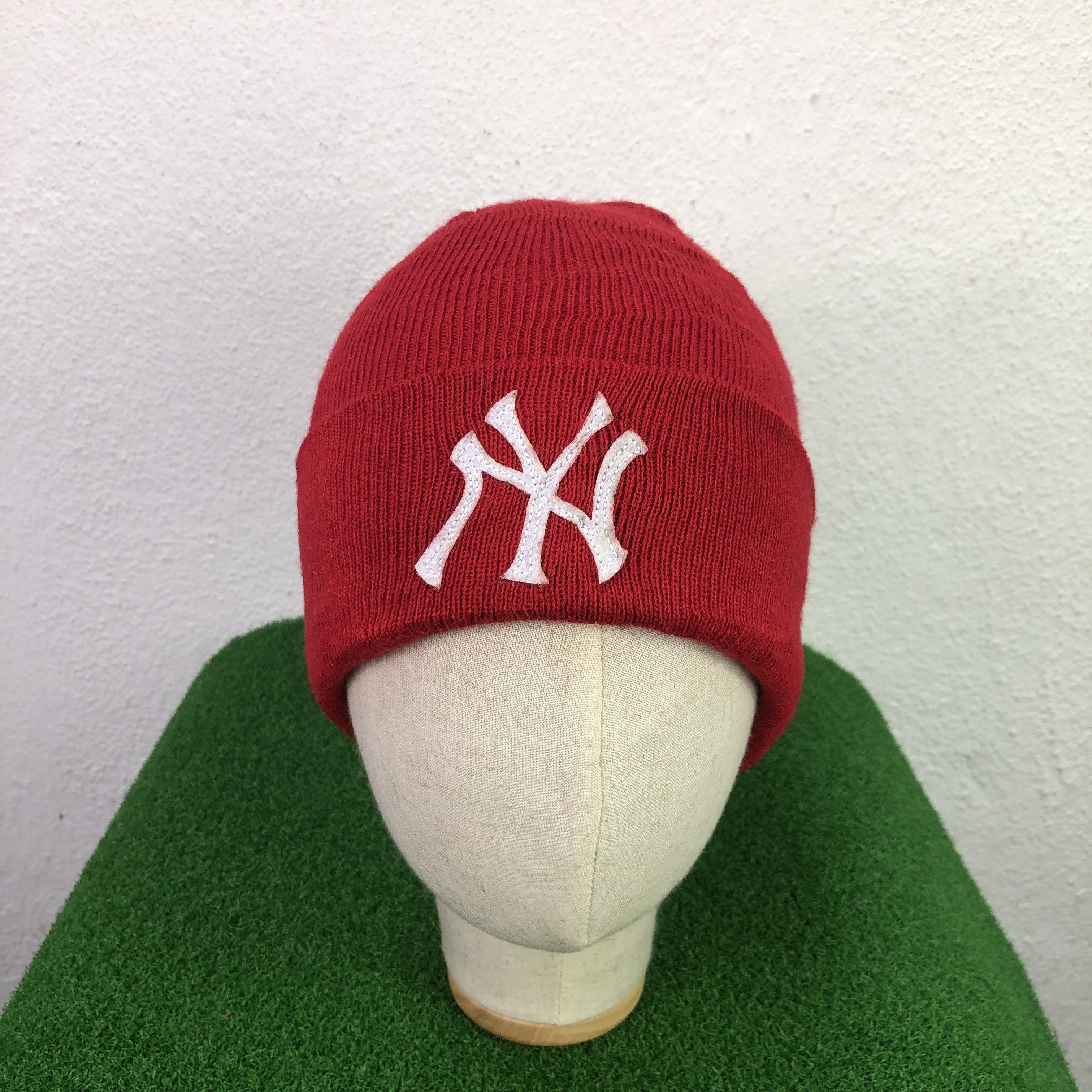 New Era × New York Yankees New York Yankees New Era Beanie Hat Size ONE SIZE - 1 Thumbnail