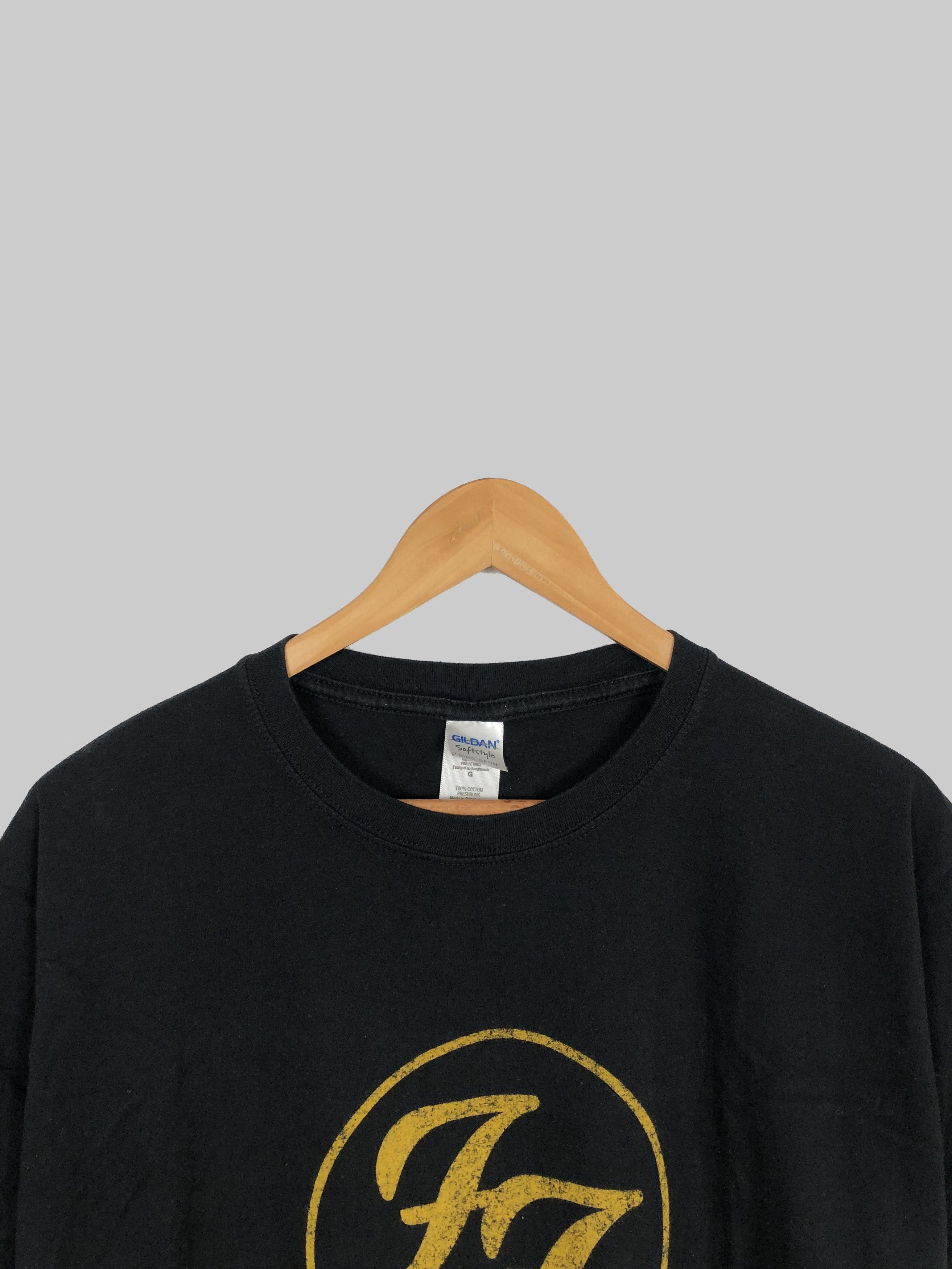 Band Tees Vintage 2011 Foo Fighters (Red Hot Chili Peppers Pearl Jam) Size US L / EU 52-54 / 3 - 2 Thumbnail
