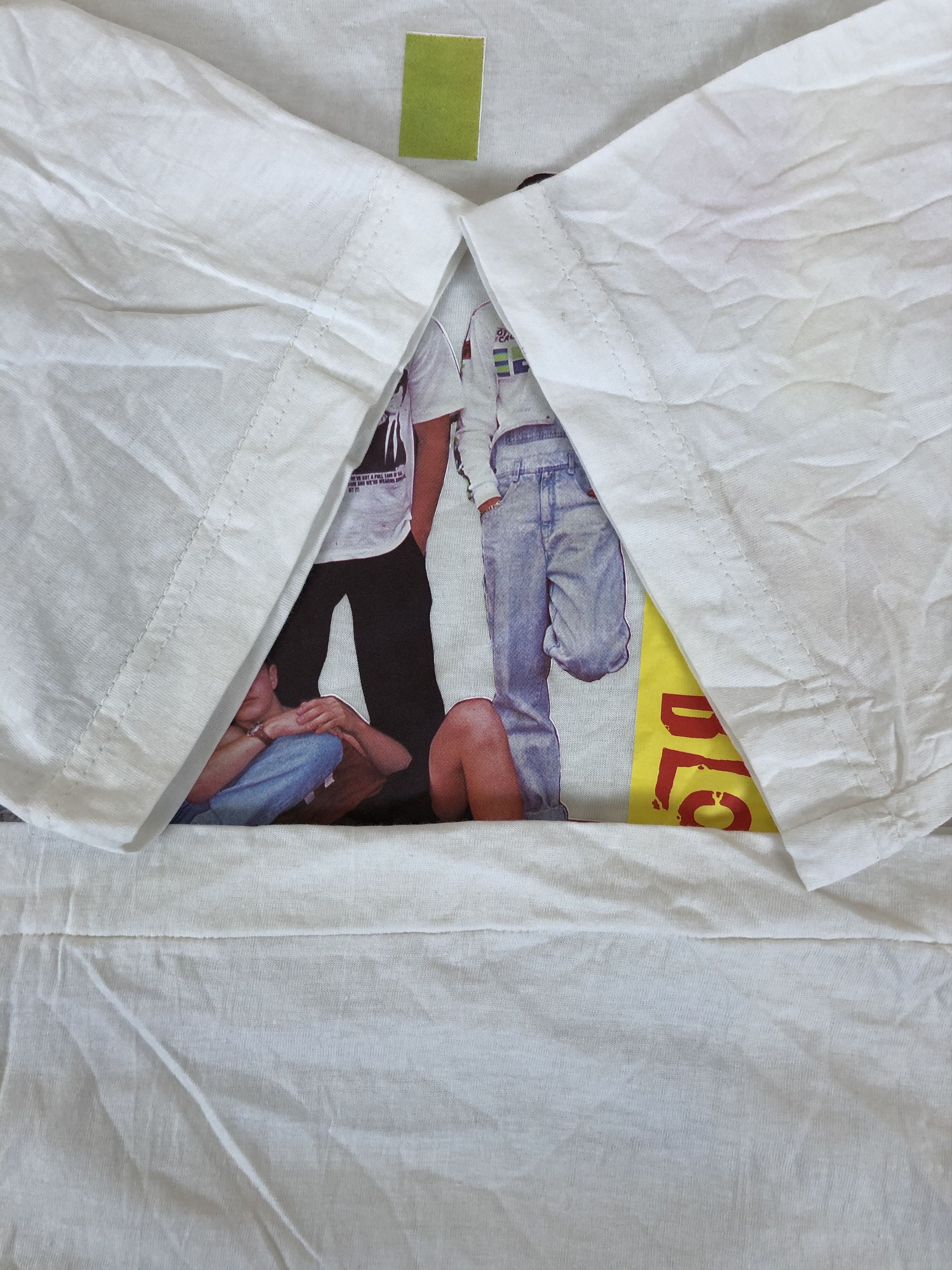 Band Tees Vintage 90s New Kids On The Block t-shirt Size US L / EU 52-54 / 3 - 9 Thumbnail