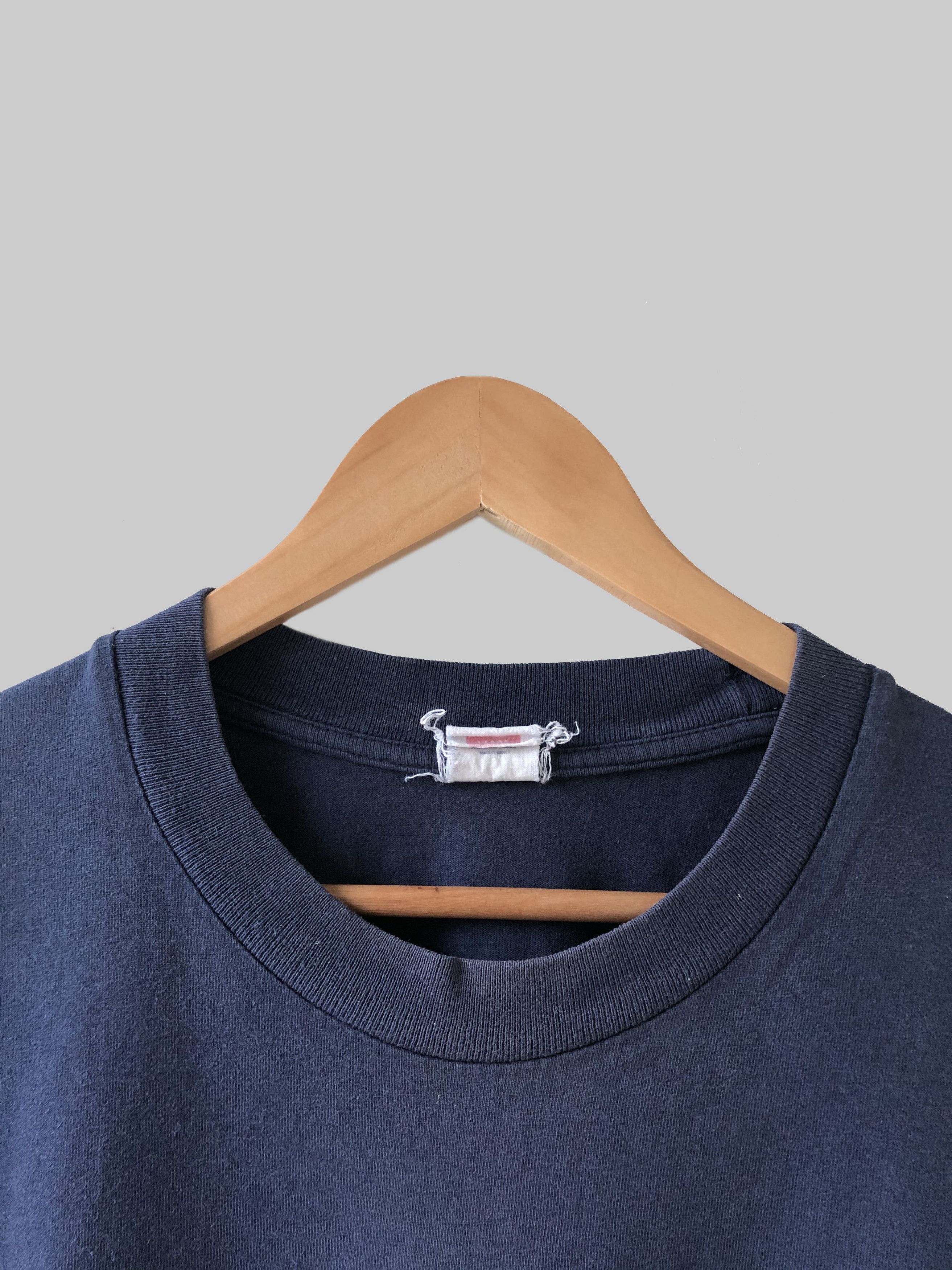 Champion Vintage 90s Champion Thrashed Single Stitch t-shirt Size US L / EU 52-54 / 3 - 3 Thumbnail