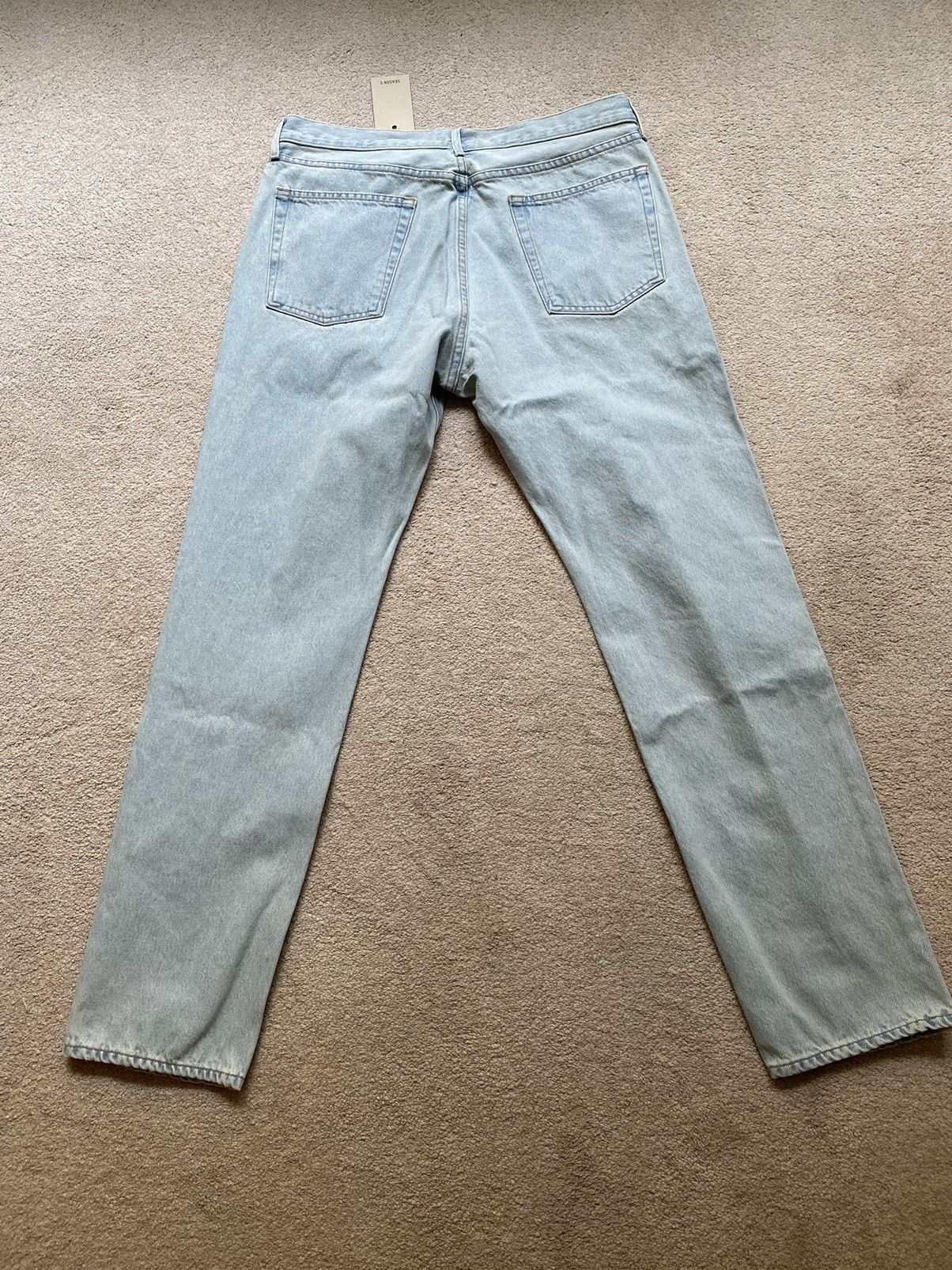 Yeezy NWT Yeezy Season 5 Faded Indigo Jeans 36 Size US 36 / EU 52 - 5 Thumbnail