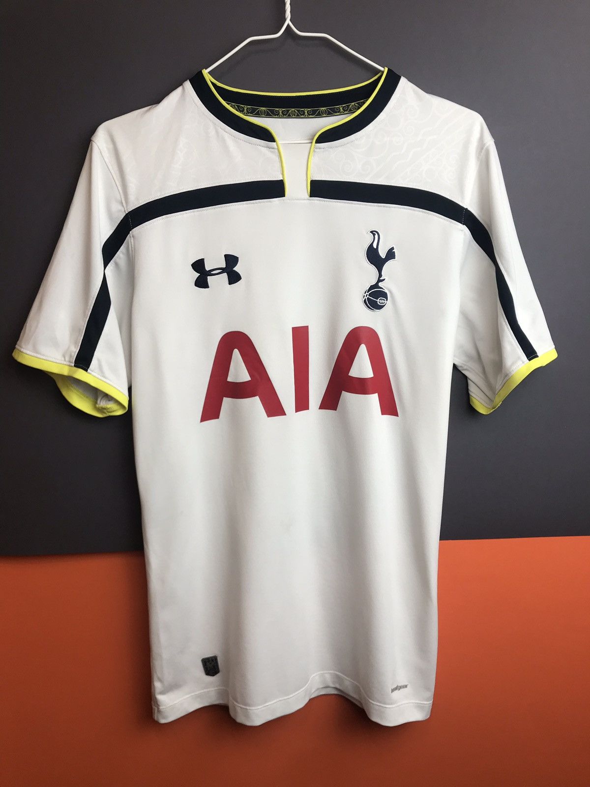 Under Armour Tottenham soccer jersey vintage Size US M / EU 48-50 / 2 - 1 Thumbnail