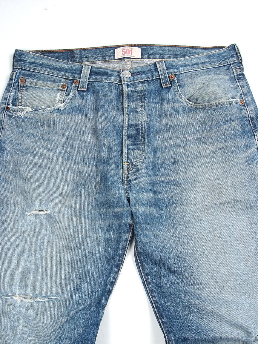 Levi's × Vintage Levi's 501 Washed Distressed Denim Jeans Sz 34 Size US 34 / EU 50 - 4 Thumbnail