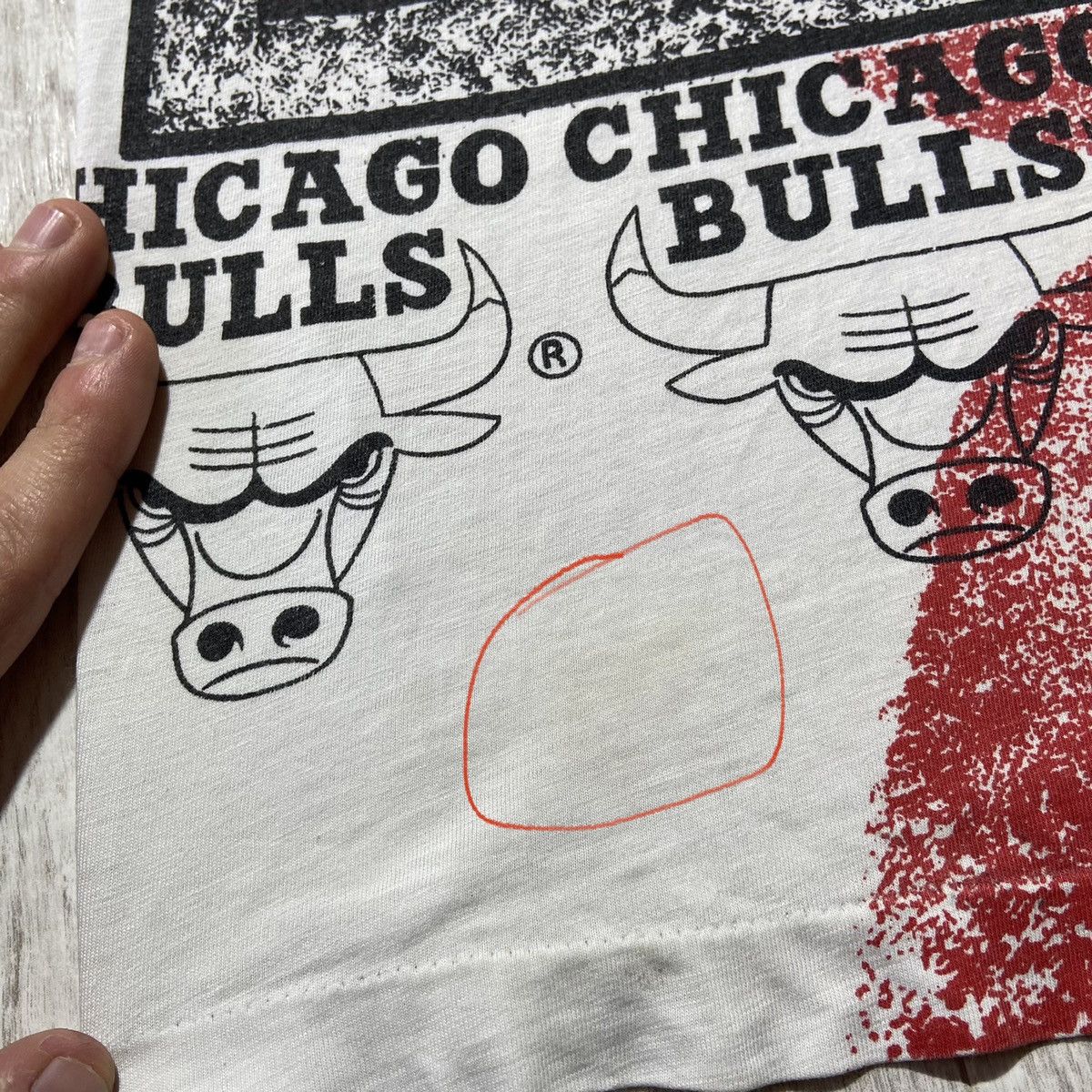 NBA × Vintage Vintage 90s Chicago Bulls All Over Print Single Stitch Tee Size US XL / EU 56 / 4 - 12 Thumbnail