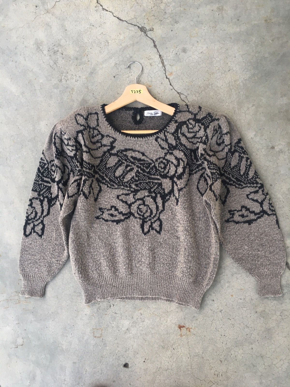 🔴LADIES FASHION Art Flower Sweater/Knitting Pattern