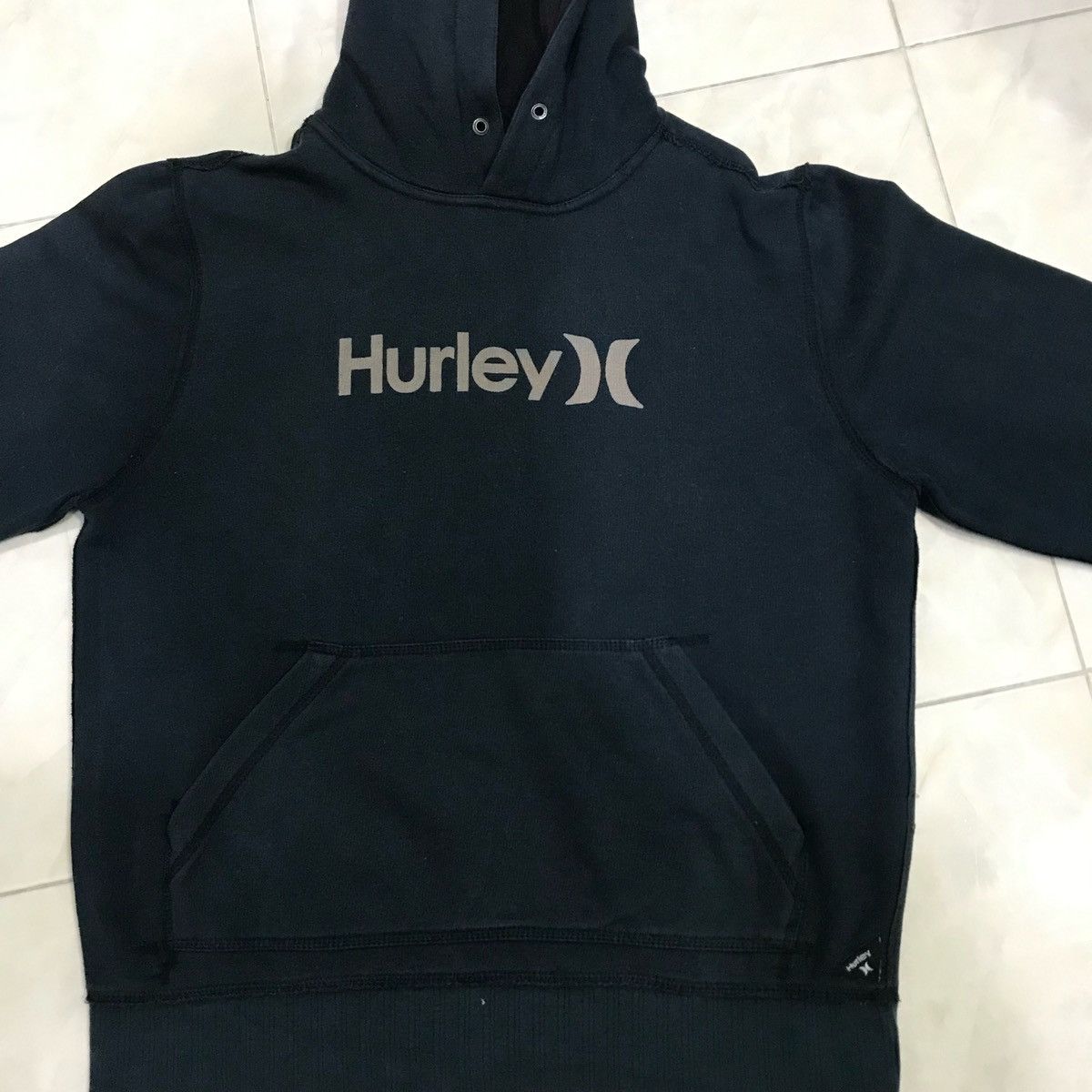 Hurley × Japanese Brand × Vintage HURLEY Hoodie Big Spellout Size S Fits Size L Size US L / EU 52-54 / 3 - 10 Thumbnail