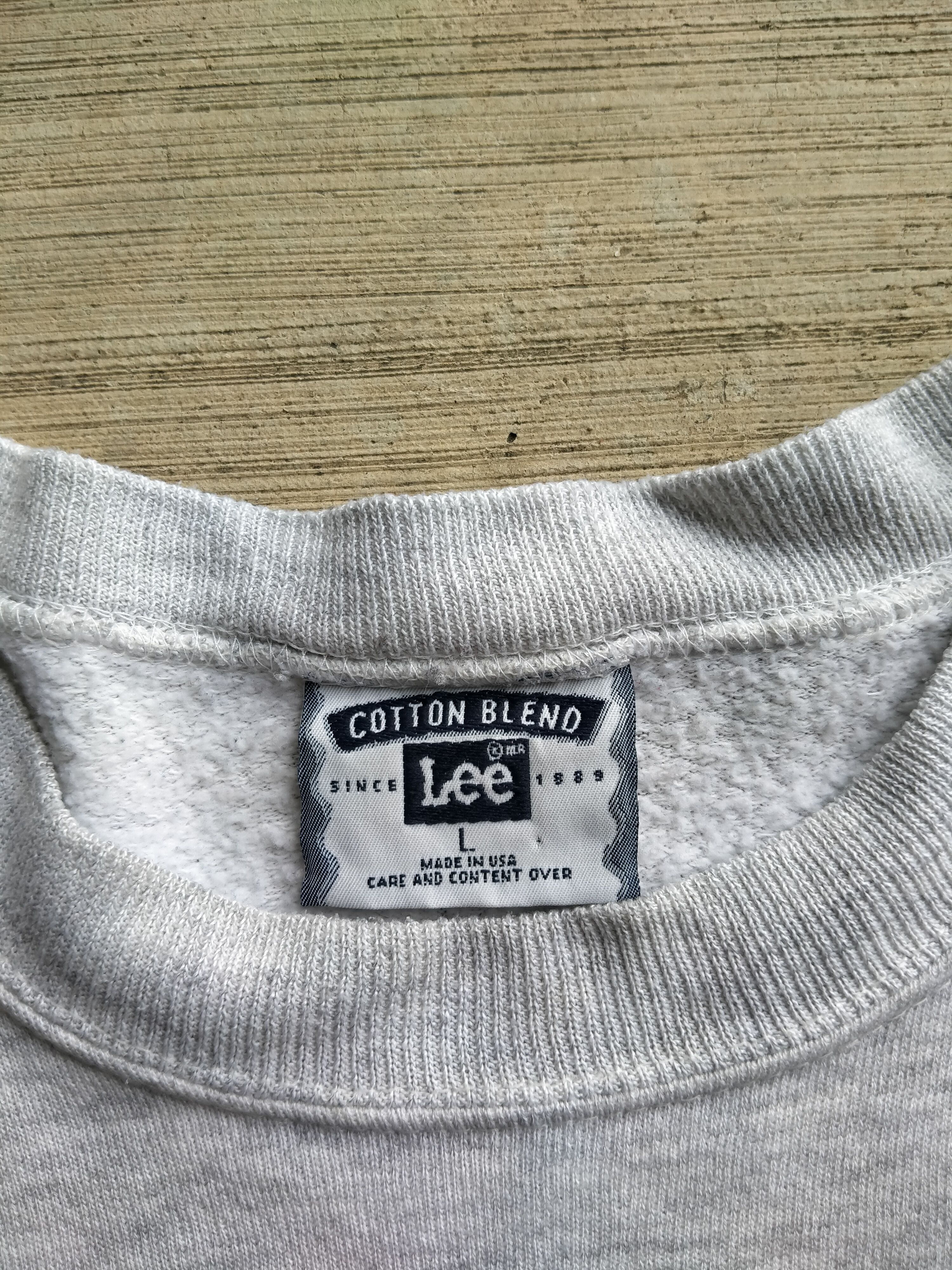 Lee × Vintage Vintage Lee Hawaii Crewneck Sweatshirt Size US L / EU 52-54 / 3 - 4 Thumbnail