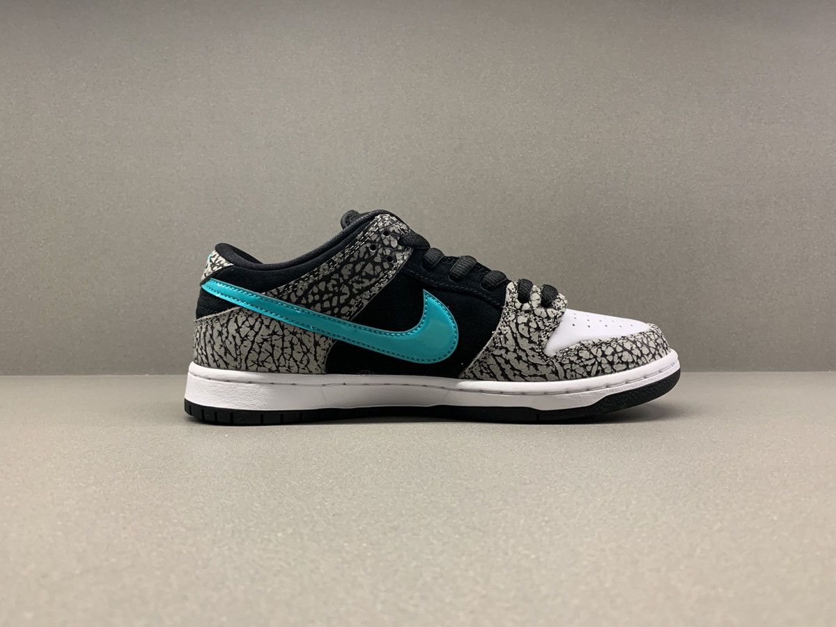 Nike × atmos Nike SB Dunk Low Atmos Elephant Size US 8.5 / EU 41-42 - 5 Thumbnail