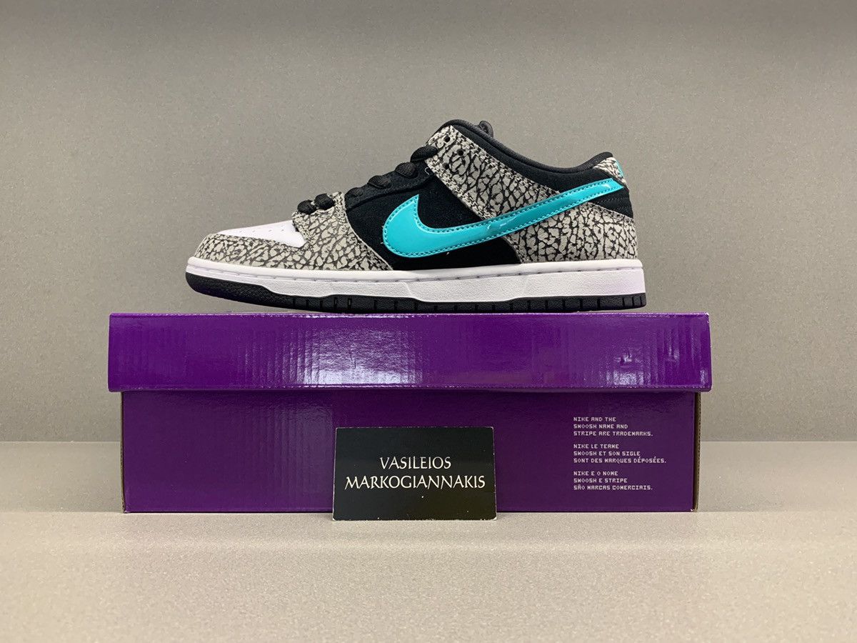 Nike × atmos Nike SB Dunk Low Atmos Elephant Size US 8.5 / EU 41-42 - 1 Thumbnail