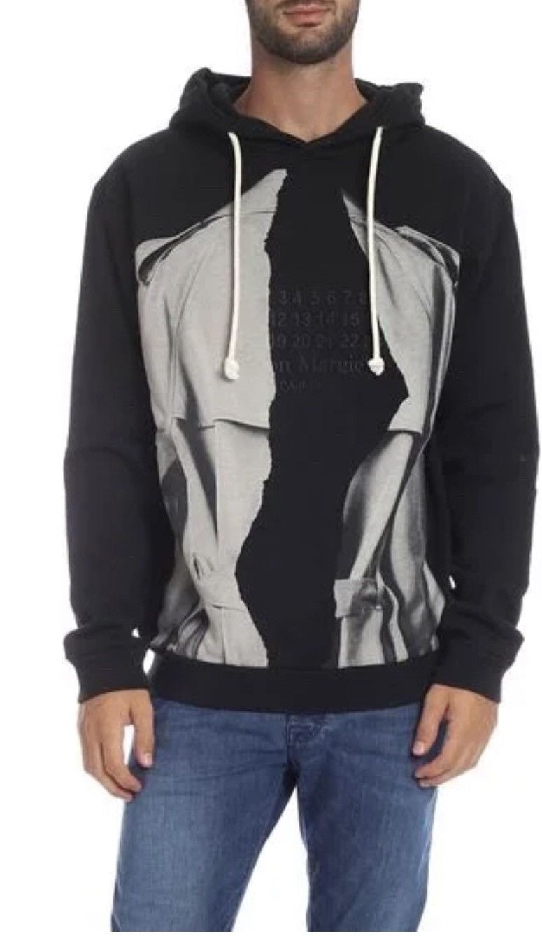 Maison Margiela Maison Margiela embroidered logo Hoodie Tromp l’oeil design Size US L / EU 52-54 / 3 - 7 Thumbnail