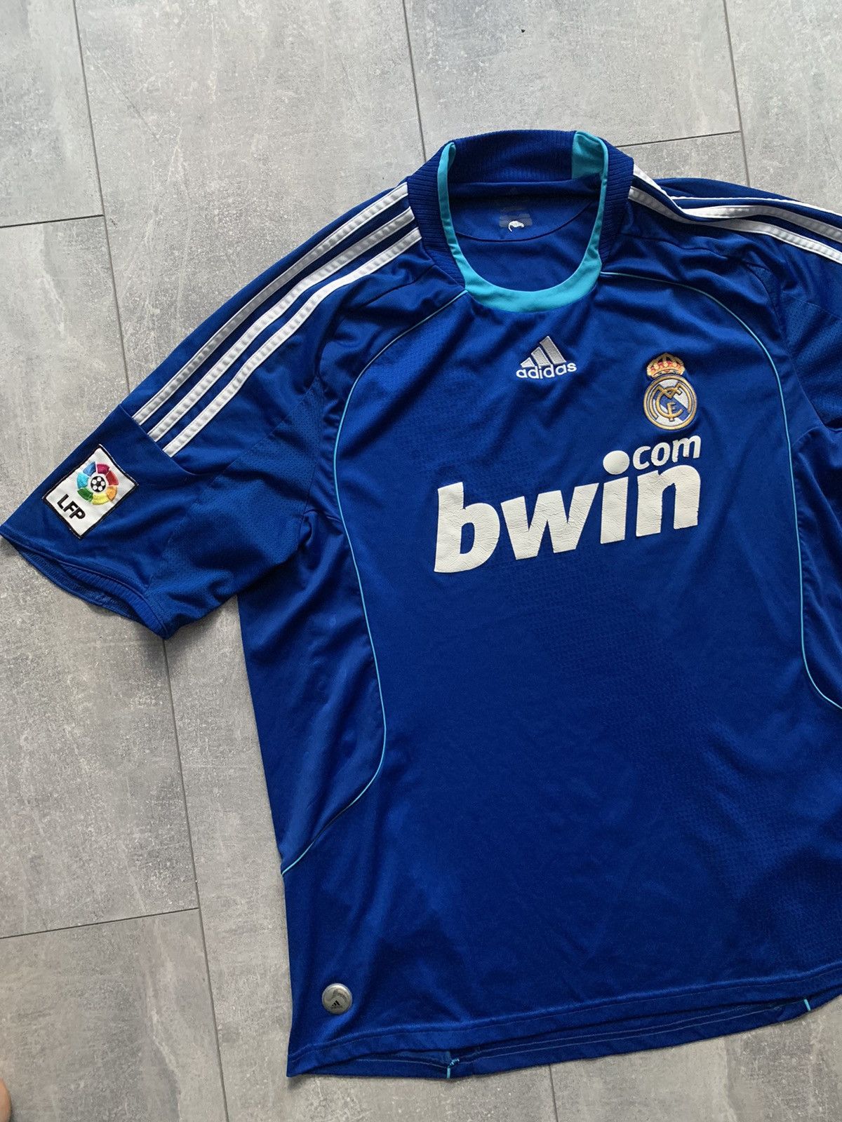 Adidas Adidas vintage soccer football jersey Real Madrid Size US XL / EU 56 / 4 - 2 Thumbnail