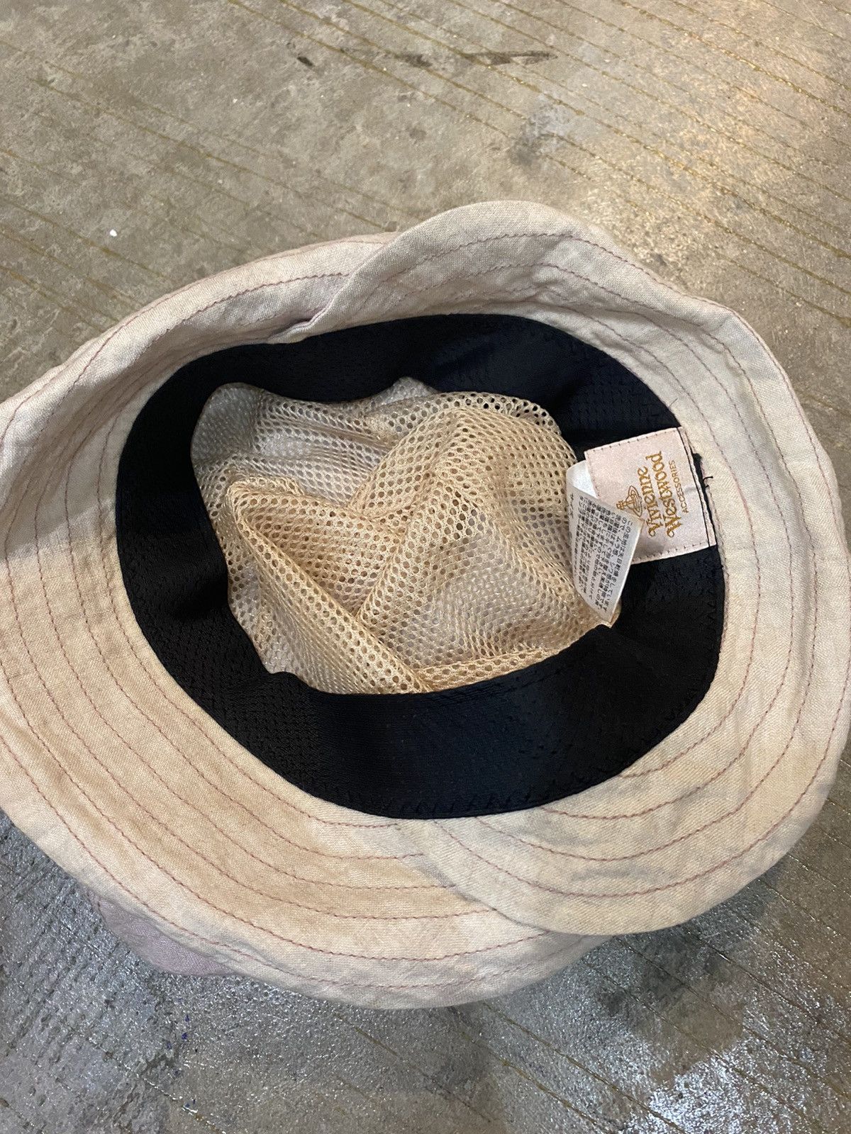Vivienne Westwood 90s Vivienne westwood hat Size ONE SIZE - 8 Thumbnail