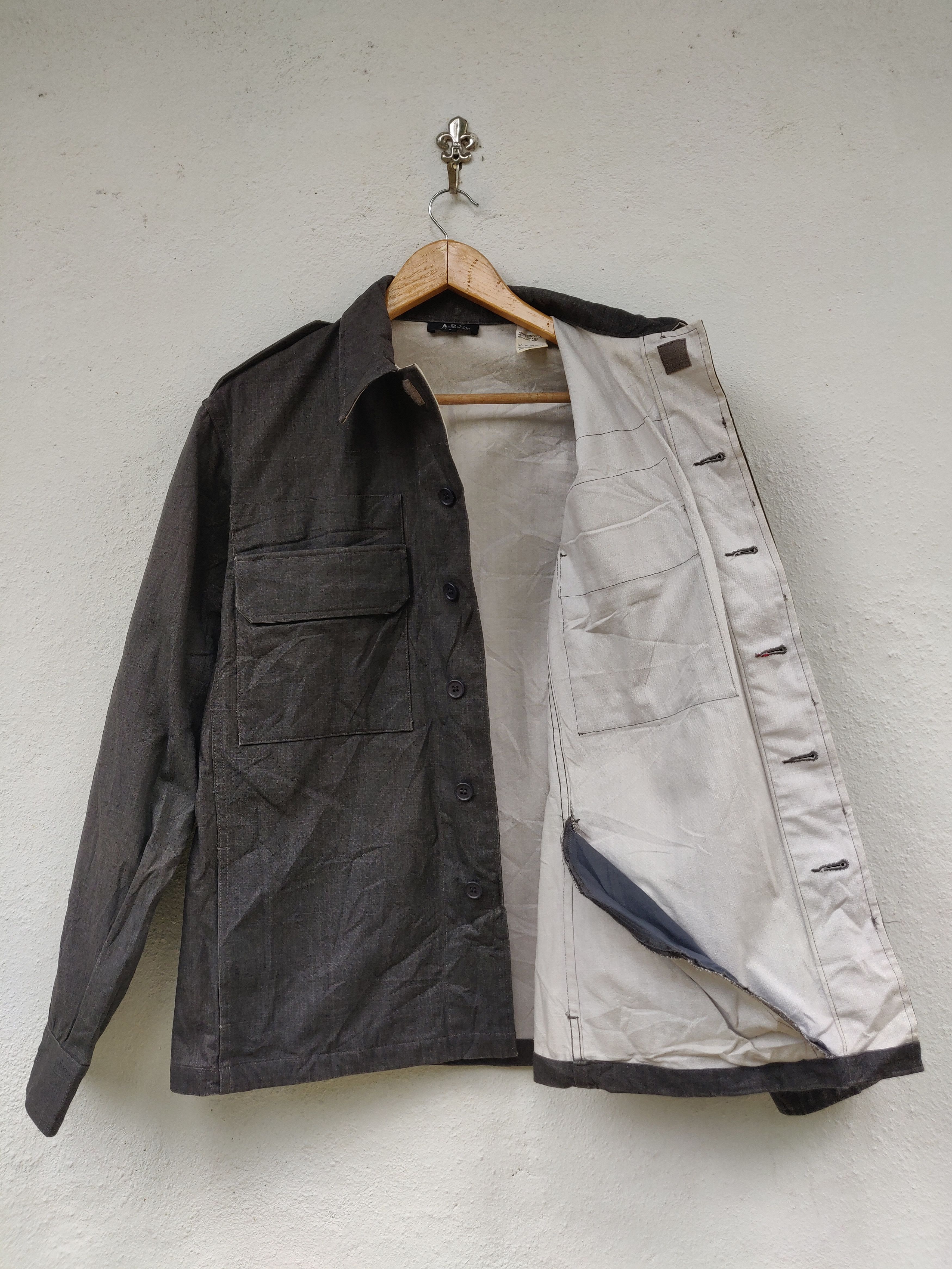 A.P.C. A.P.C LIGHT JACKETS BUTTON DOWN Size US M / EU 48-50 / 2 - 12 Thumbnail