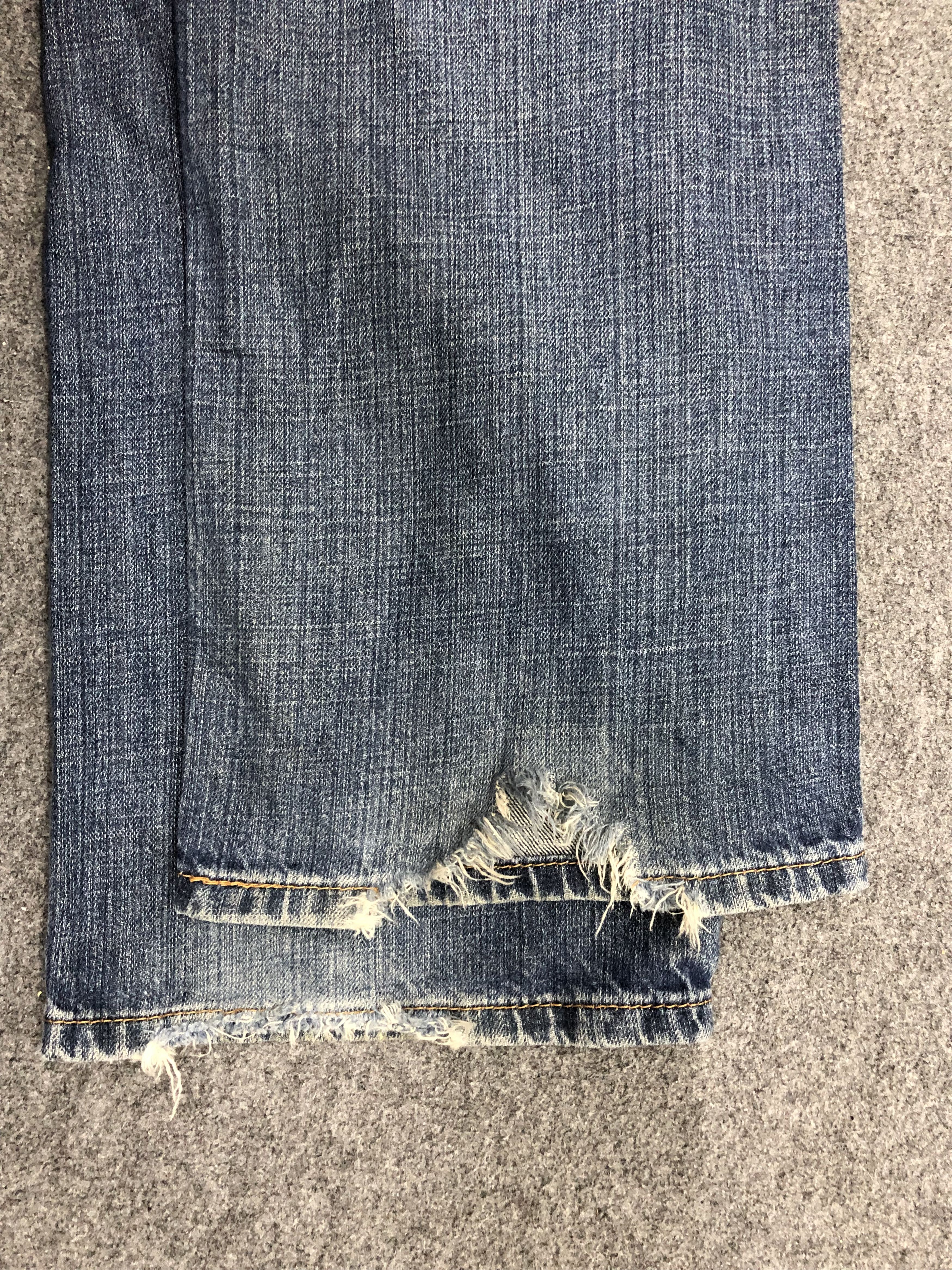 Levi's Vintage Levis 505 Sun Faded Denim DP1287 Size US 41 - 15 Thumbnail